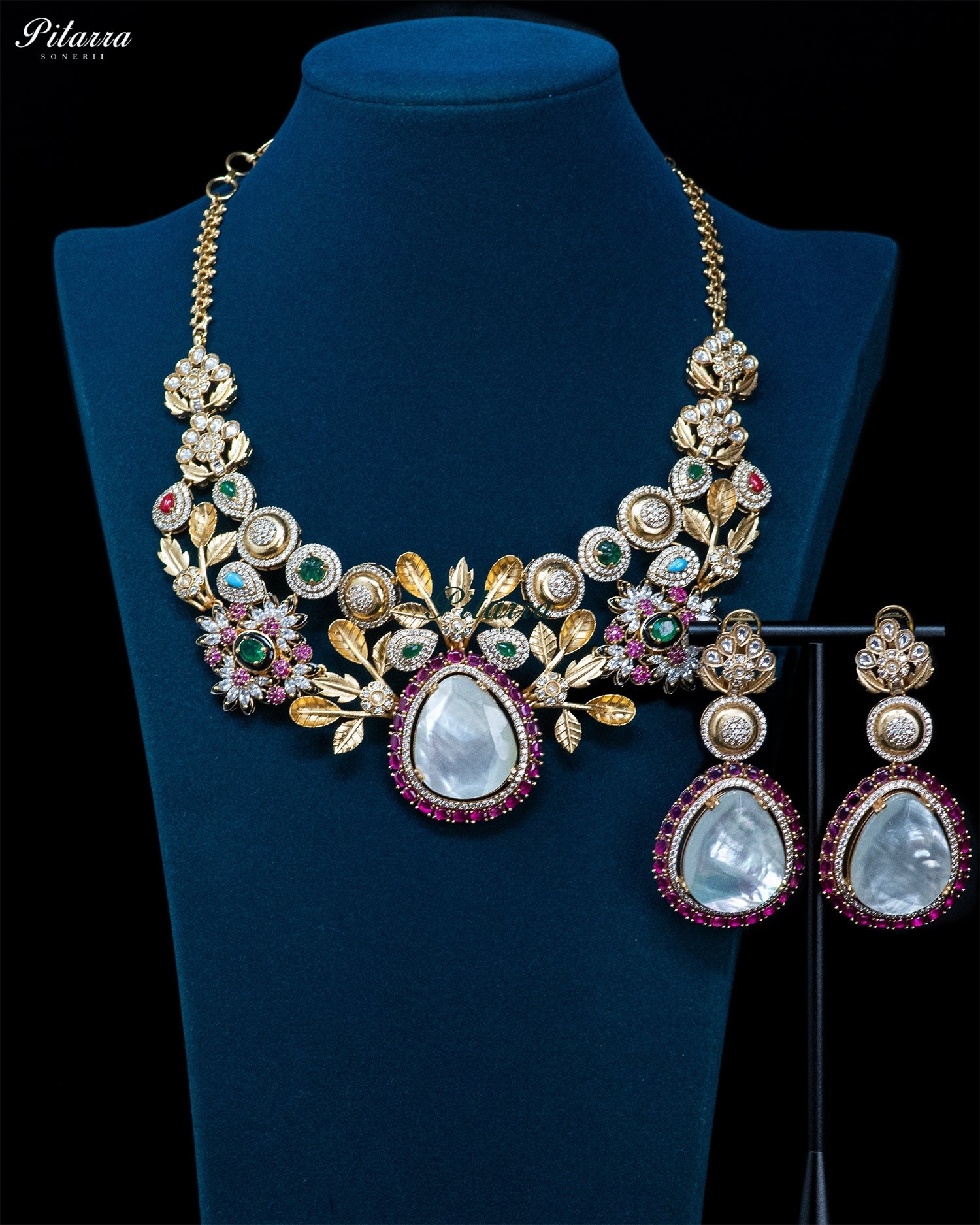 White Teardrop Floral Kundan Necklace Set