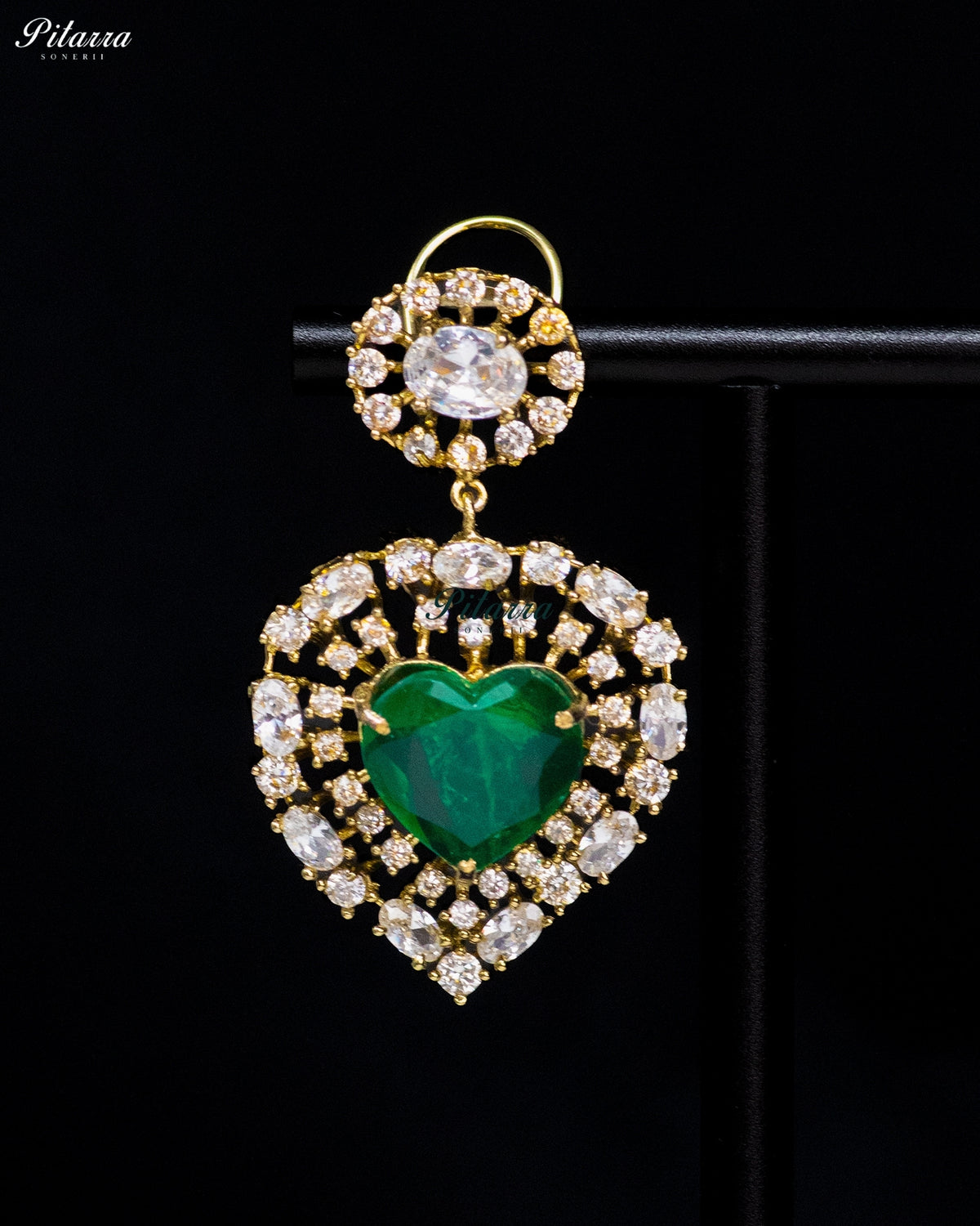Emerald Green Heart Kundan Necklace Set
