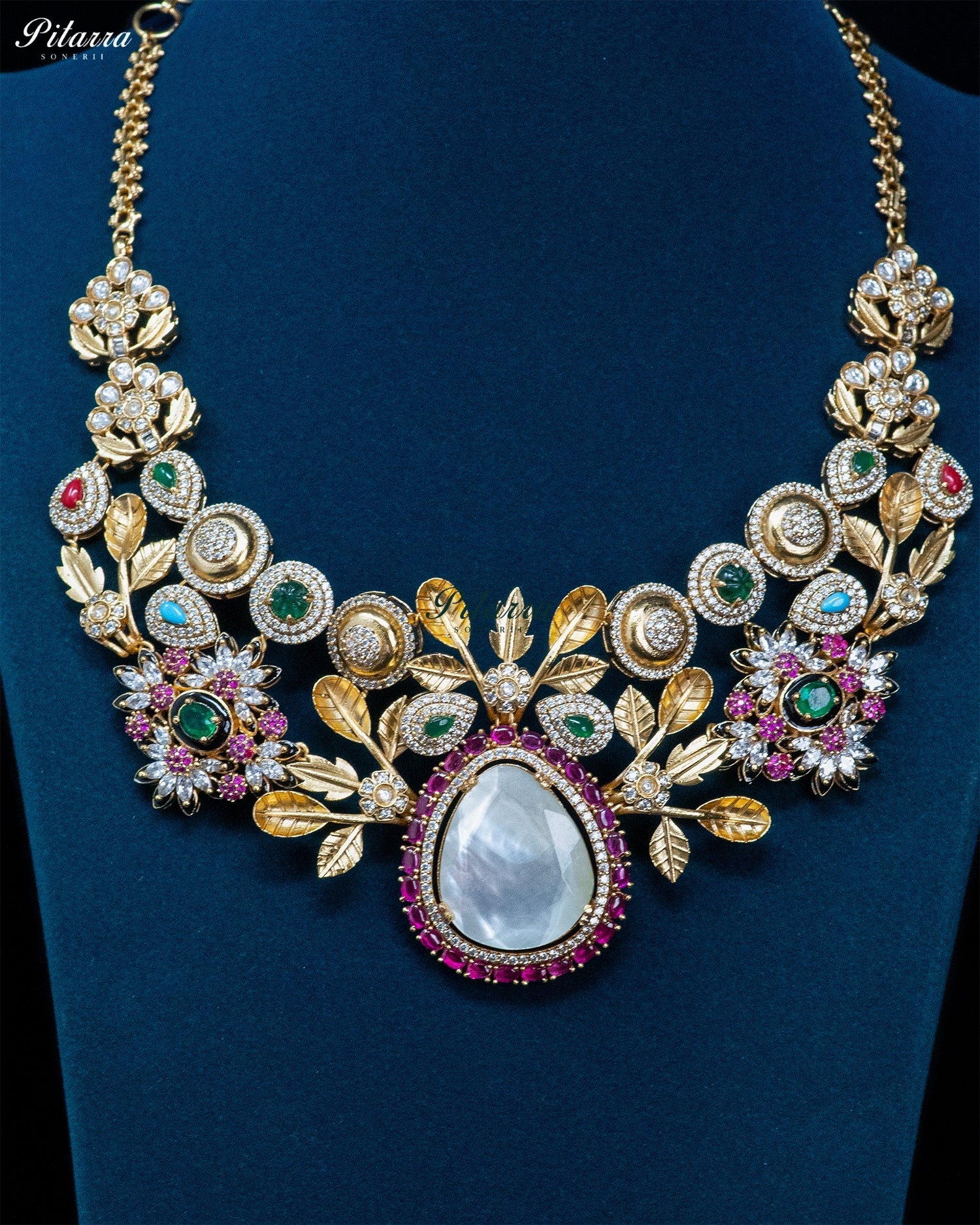 White Teardrop Floral Kundan Necklace Set