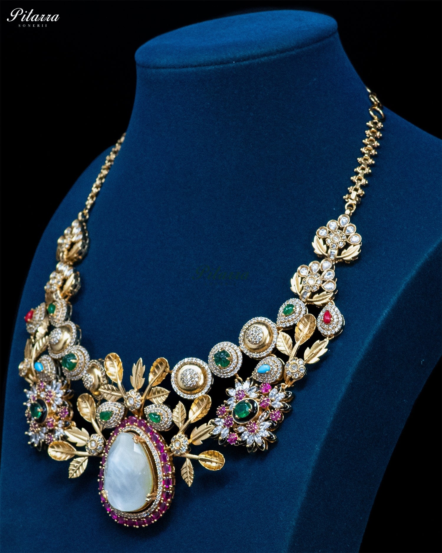 White Teardrop Floral Kundan Necklace Set