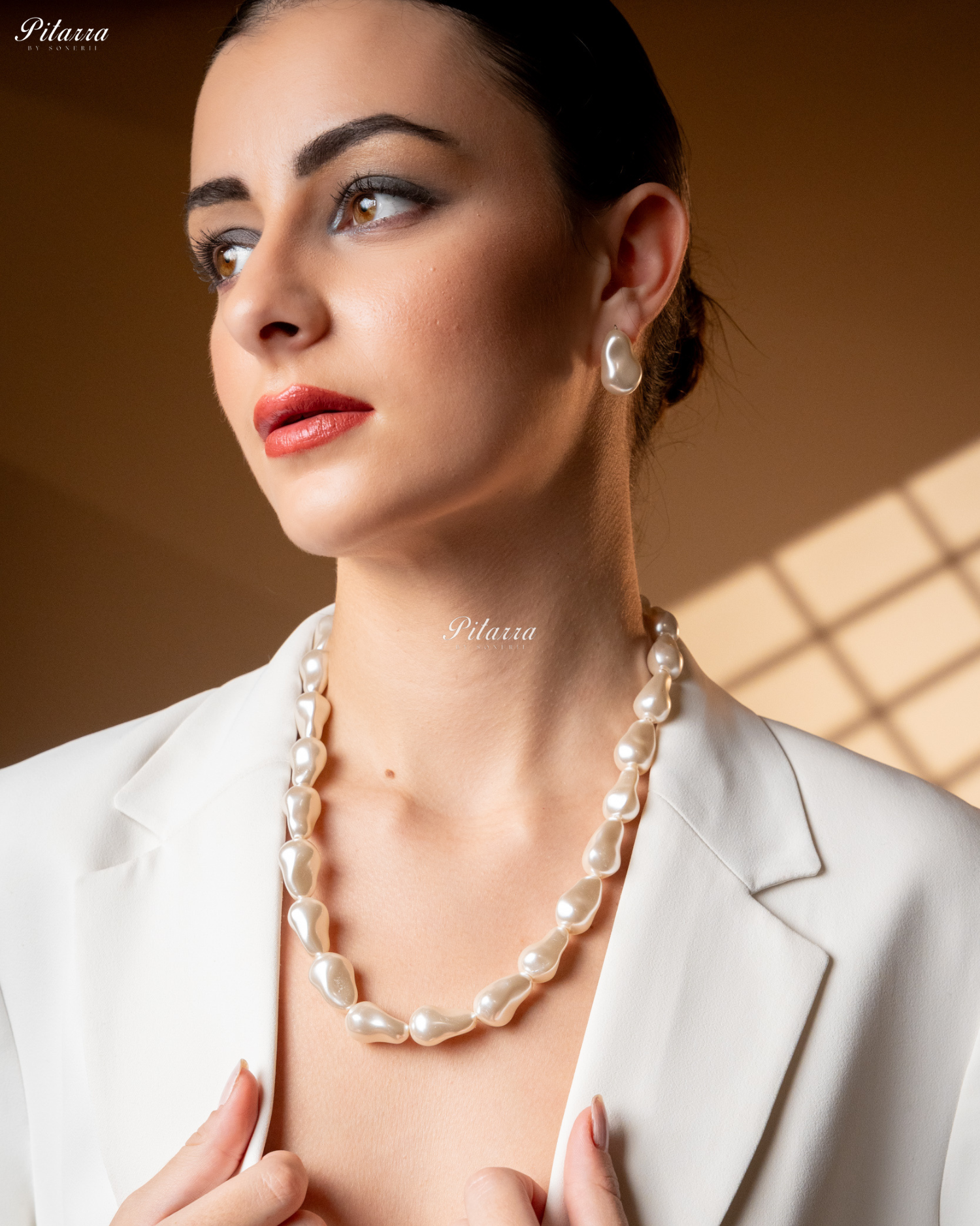 Artificial Baroque glass Pearl Statement Necklace Set