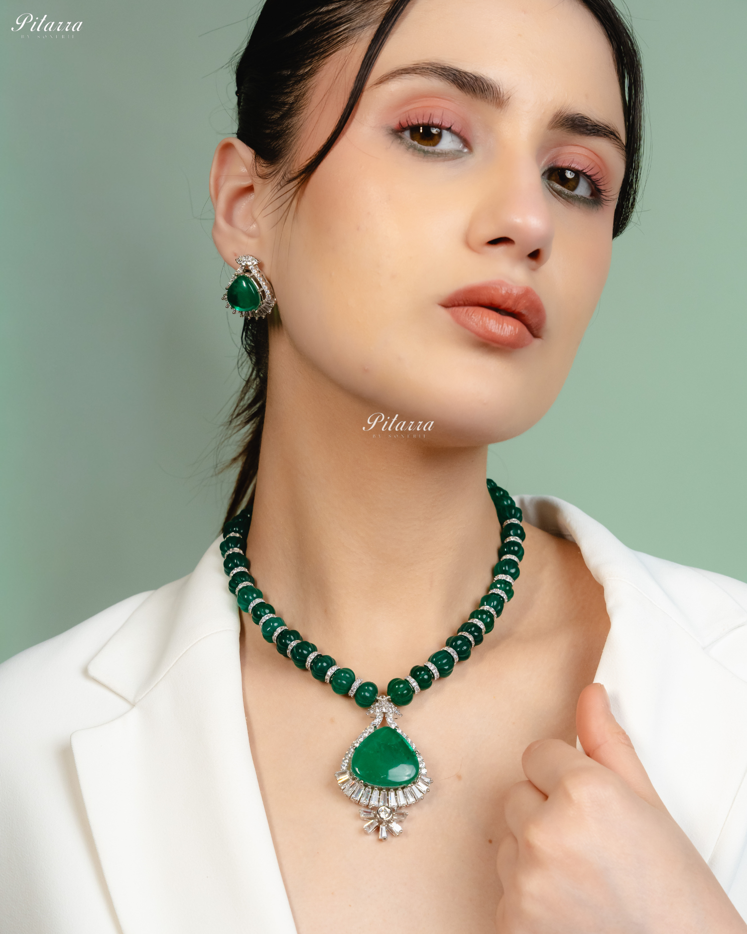 Emerald Stone Emerald Cultured Pearl Pendent Necklace Set