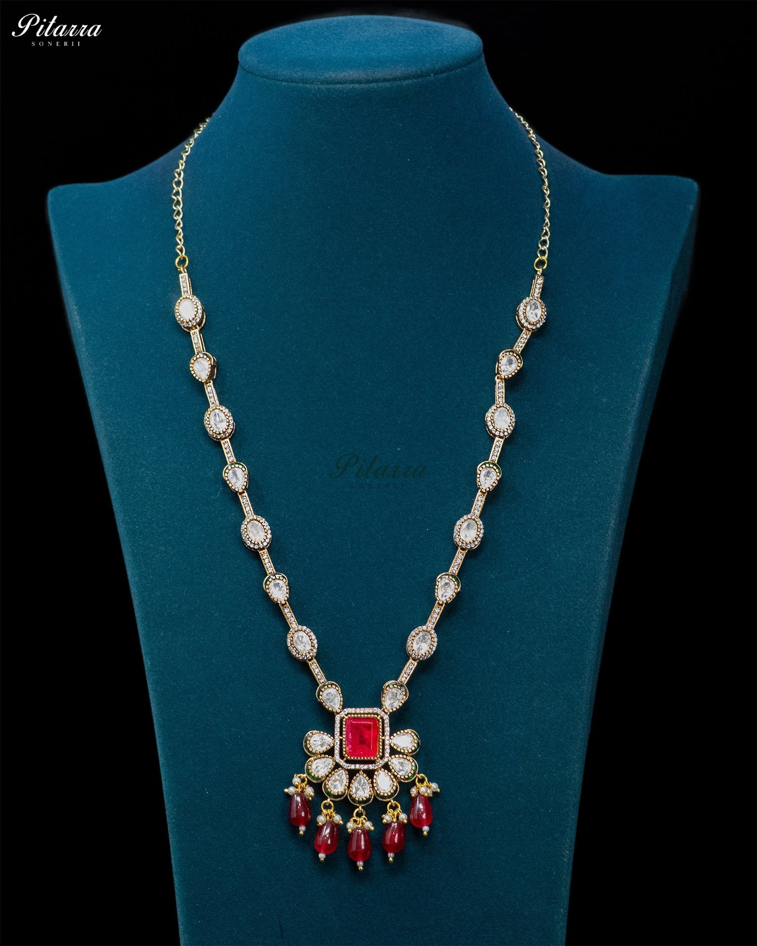 Red Square Pendant Kundan Necklace Set