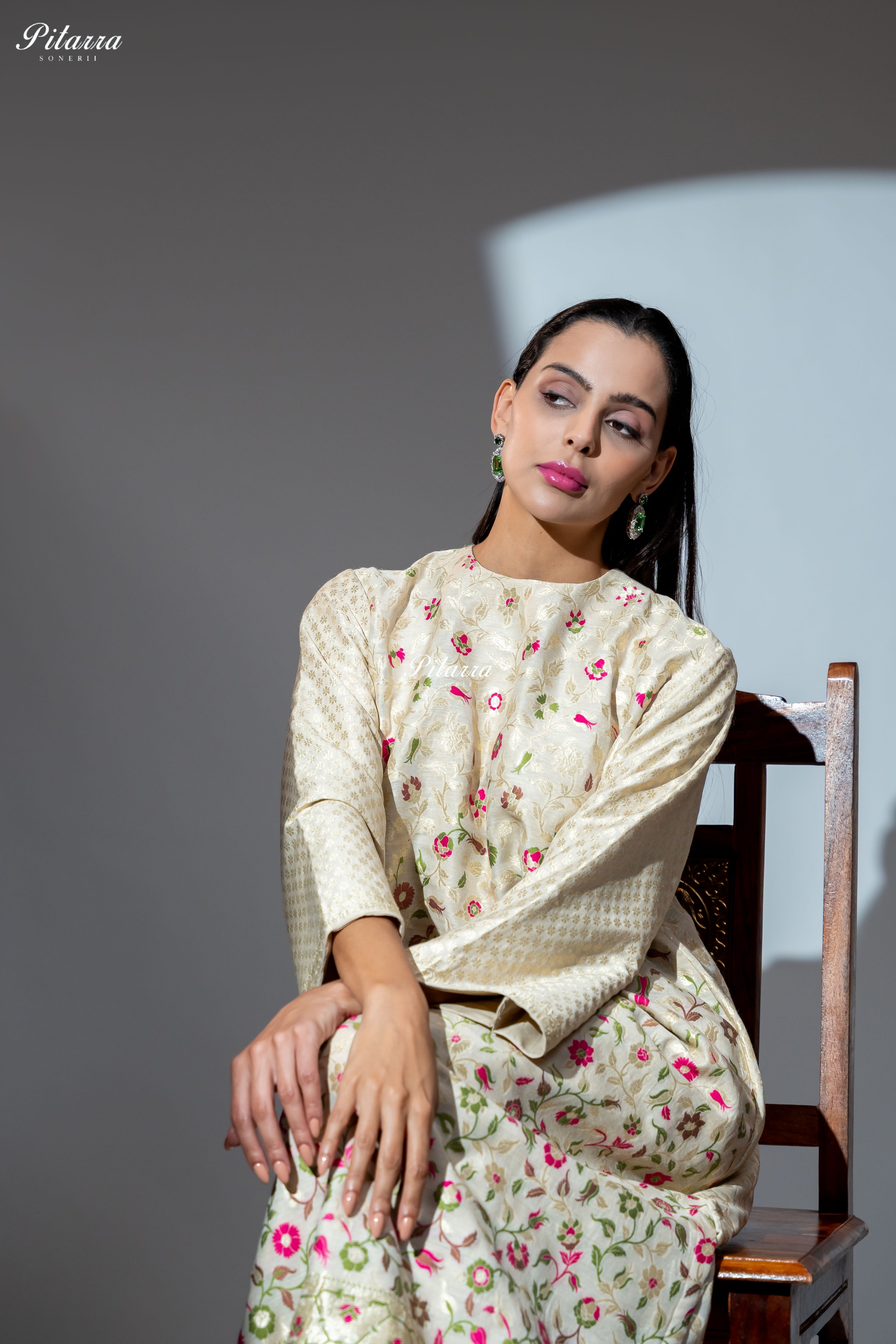 Cream Floral Brocade Kurta Set with Matching Pants With Dupatta