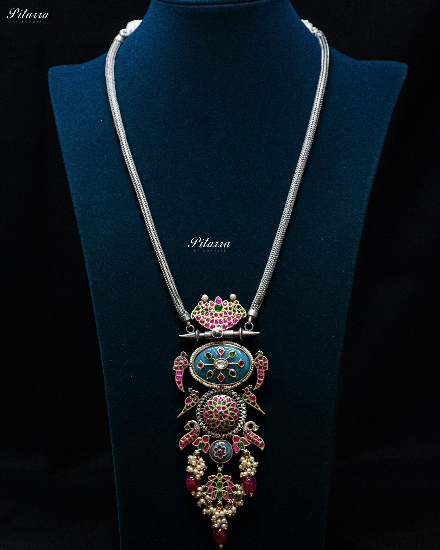 Round Chain Bird Design Turquoise Stone Silver Look Alike Pendant Set