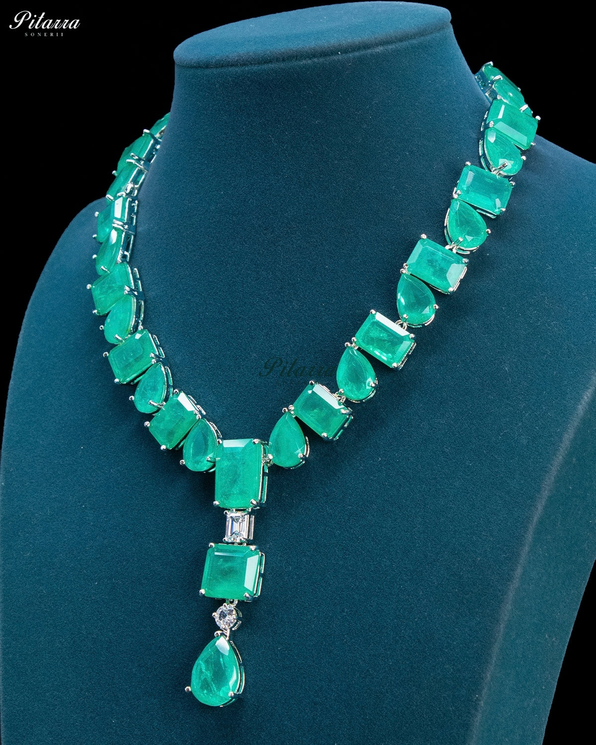 Emerald Green Geometric and Pear-Drop Statement Necklace Set