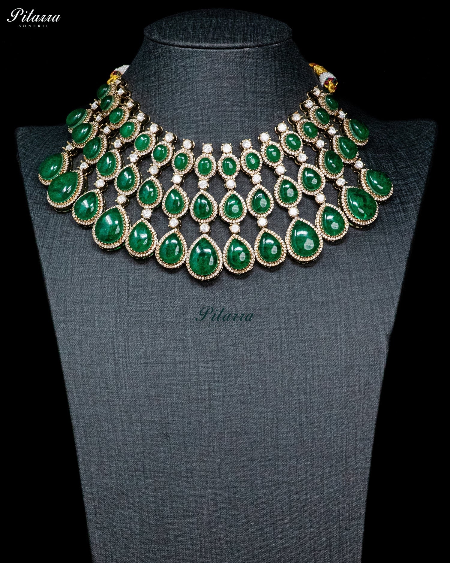 Green Teardrop Kundan Necklace Set