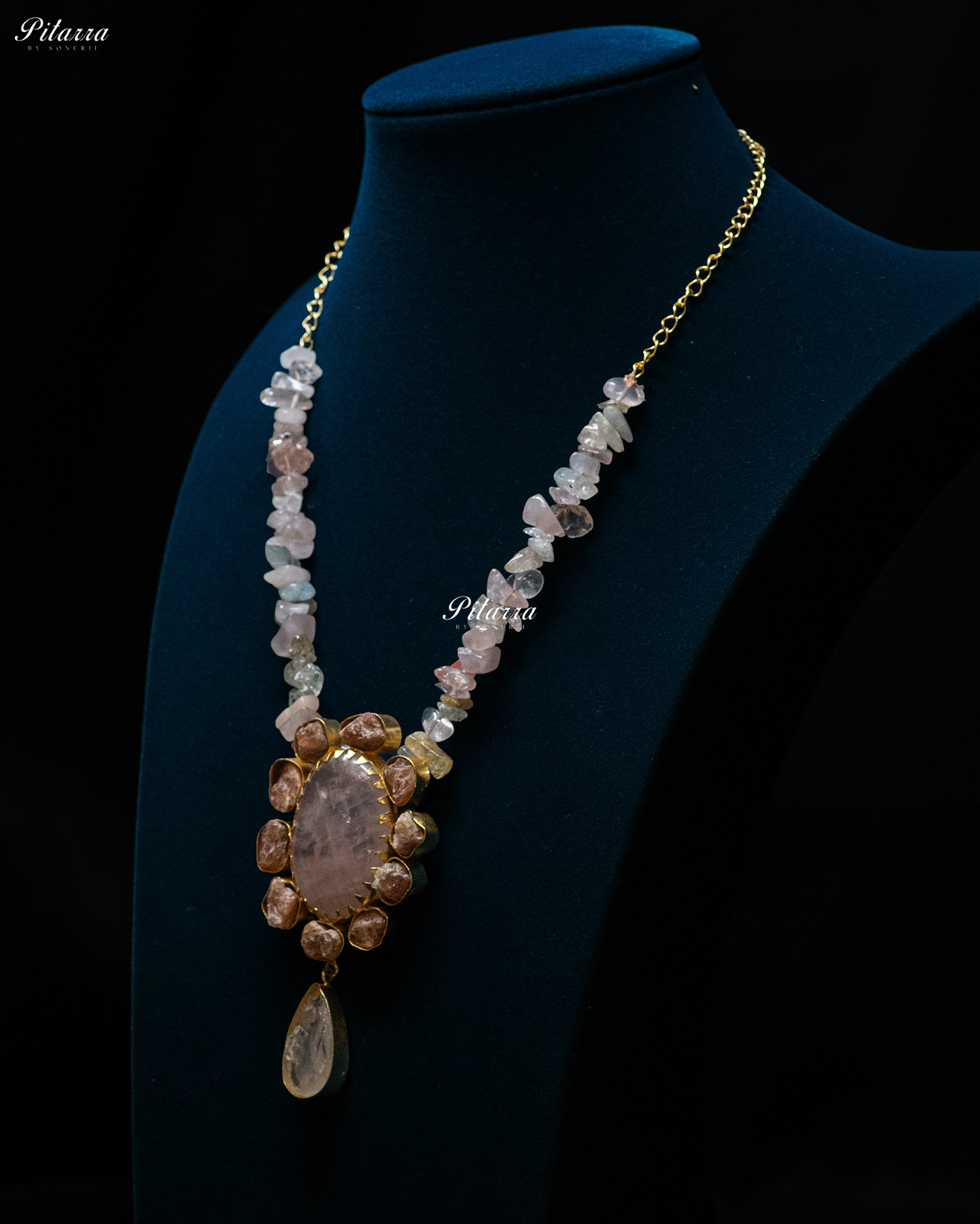 Peach Center Stone Golden Raw Stones Pendant Necklace