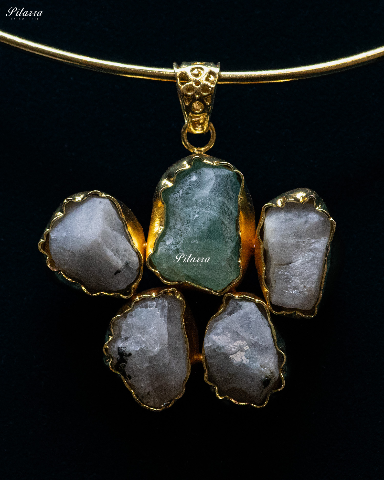 Gold Plated Green Raw Stone Collar Pendant Set