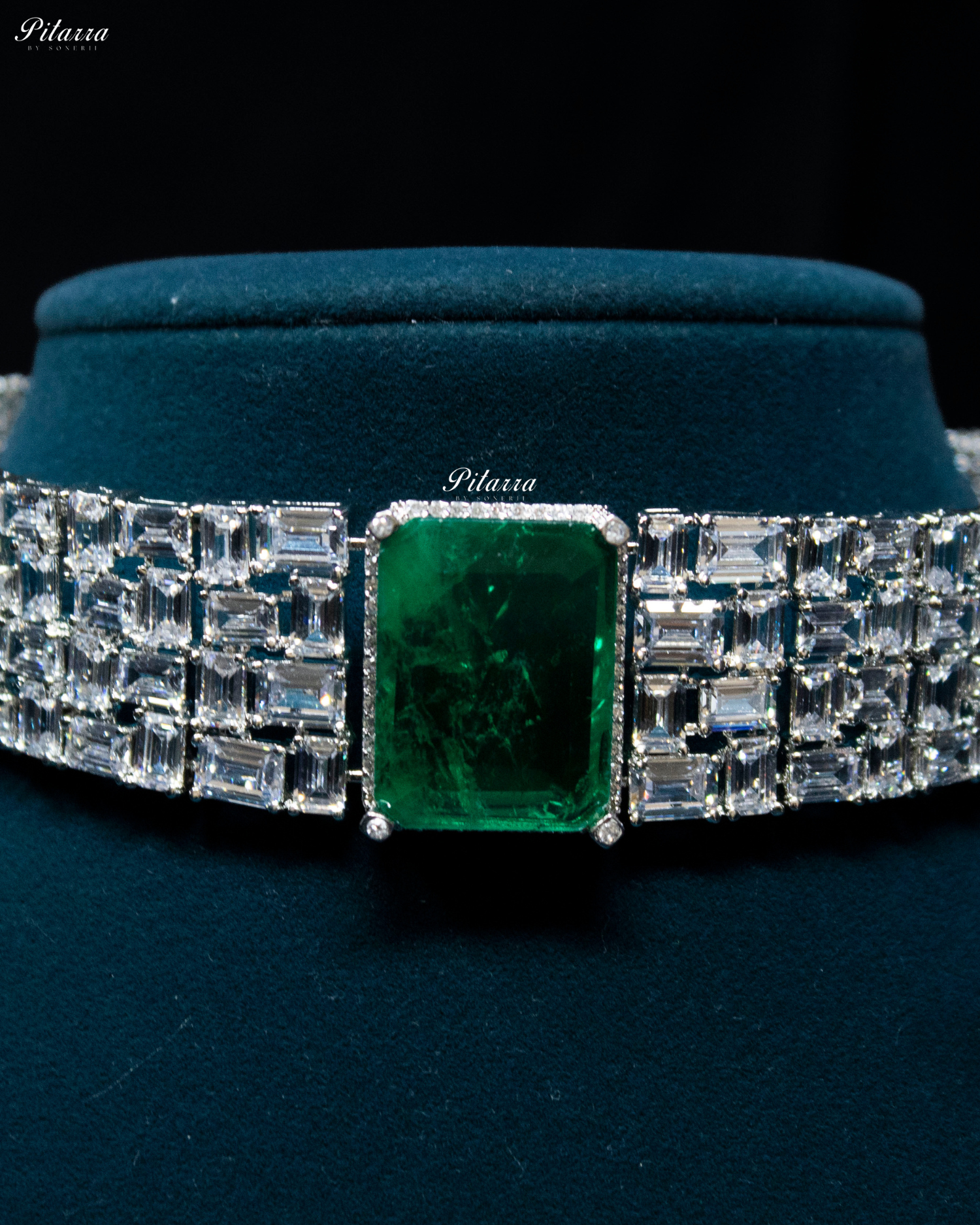 Emerald Stones Crystal Choker Set
