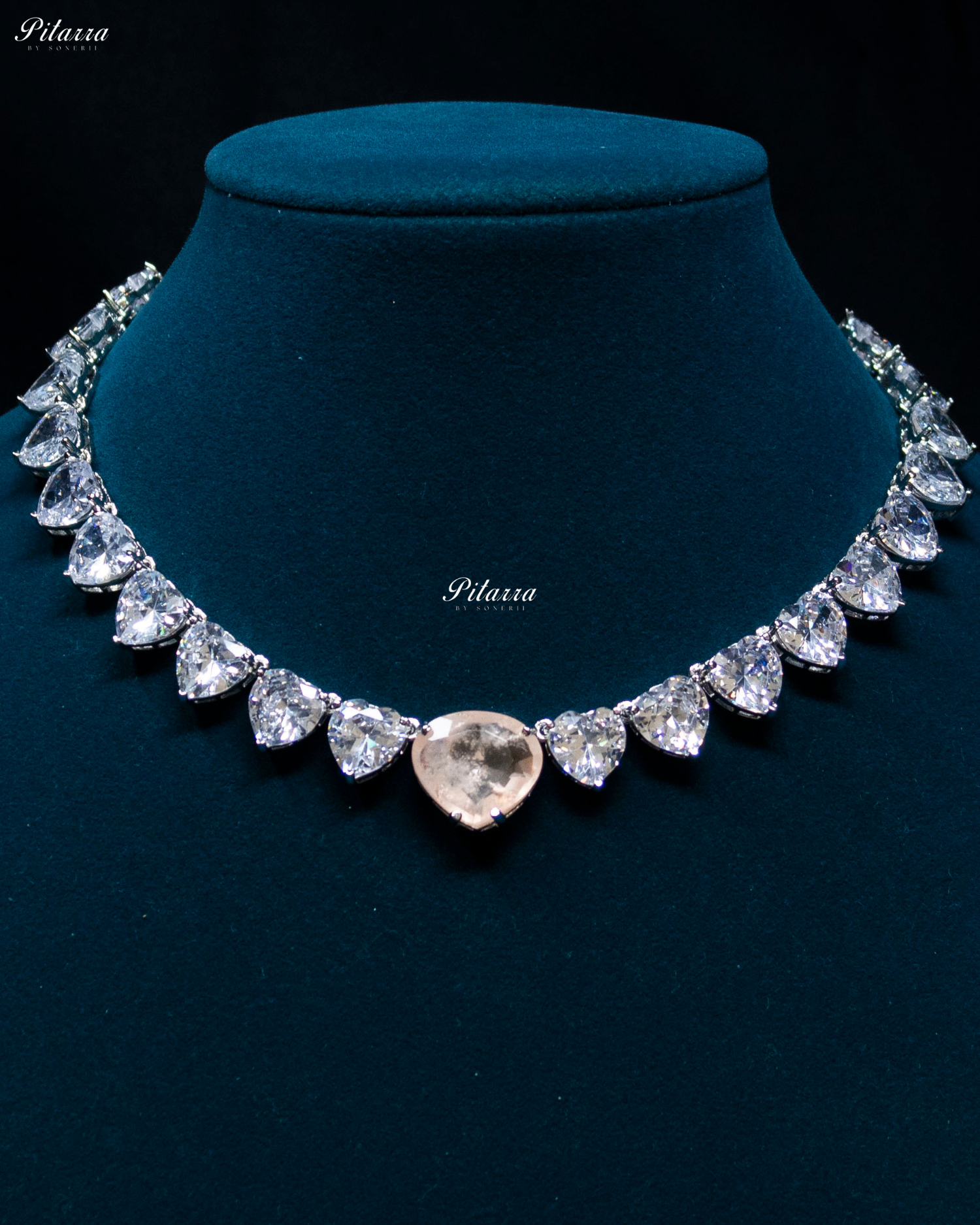 Peach Stone White Heartline Zircon Necklace Set