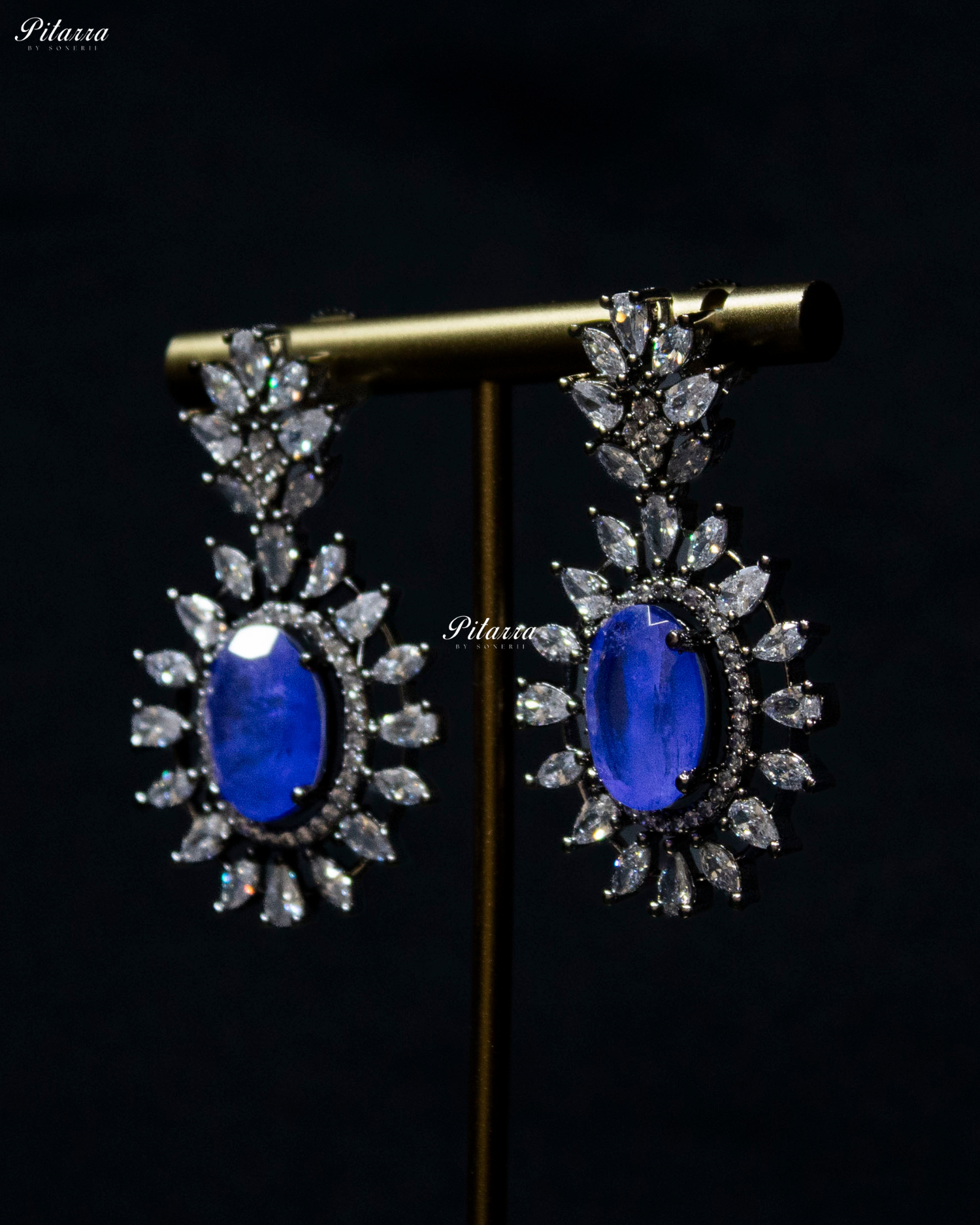 Blue Color Stones Dazzling Cubic Zirconia Necklace Set