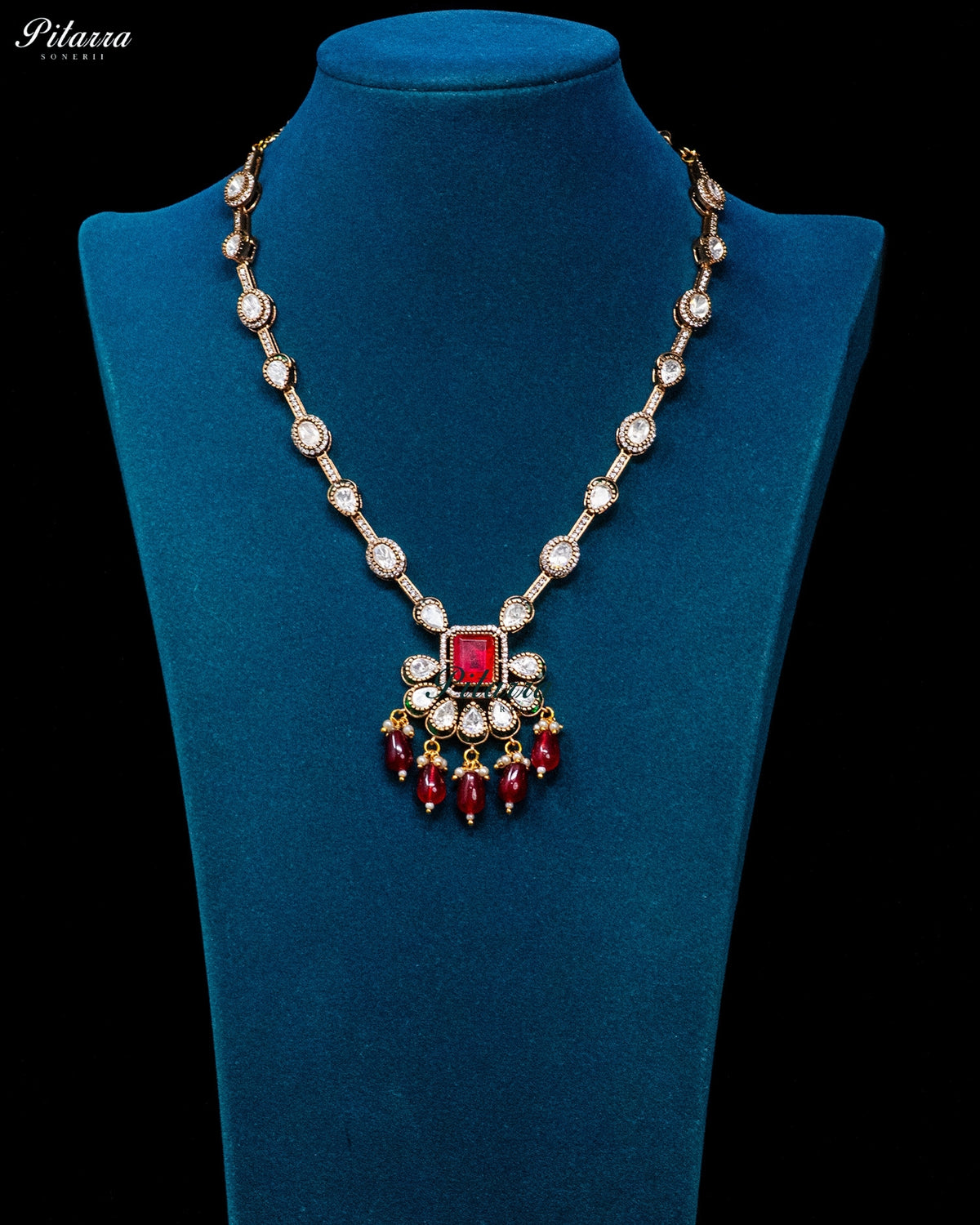 Red Square Pendant Kundan Necklace Set