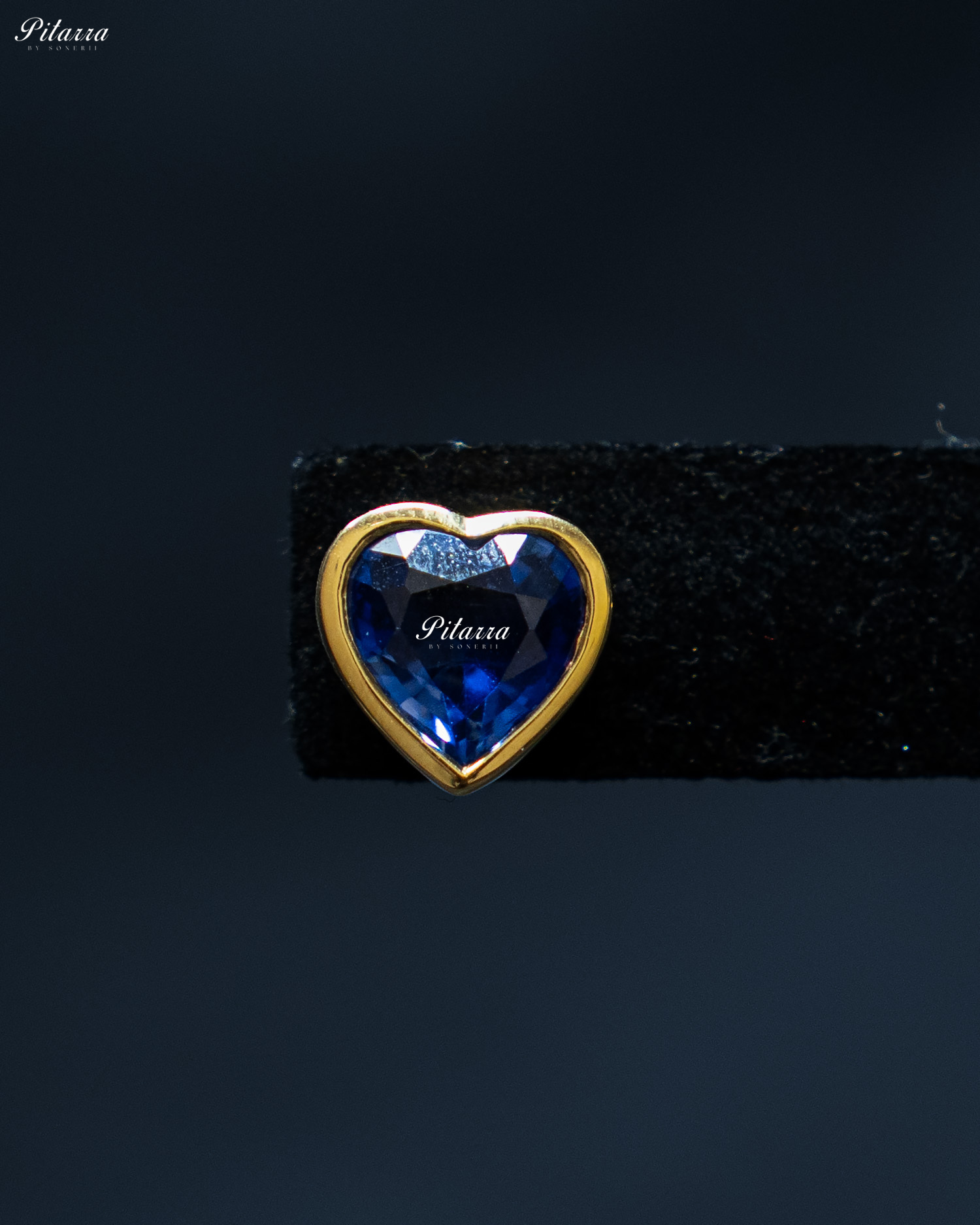 Gold Chain Round Blue Top Stone Green Heart Drop Pendent Set