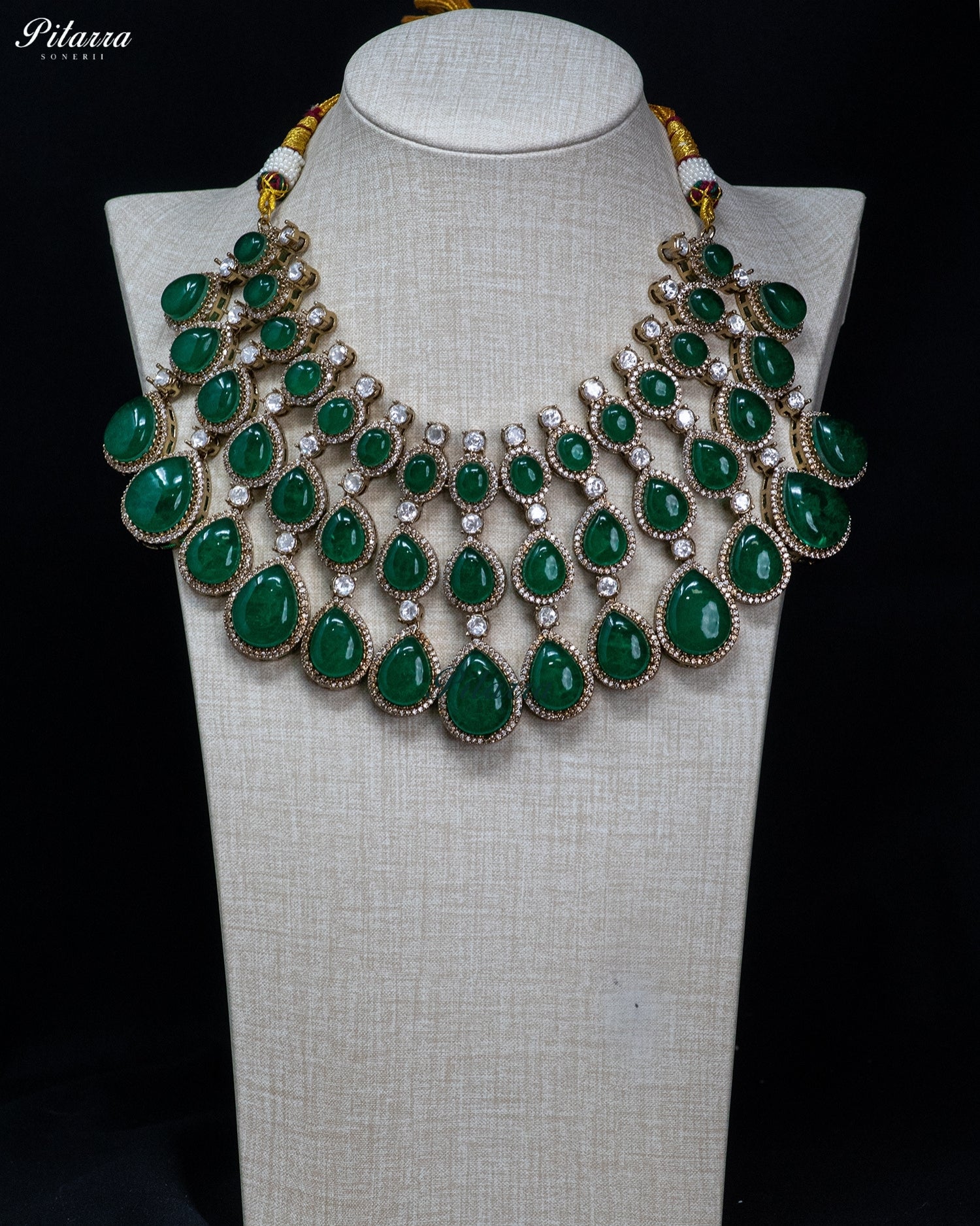 Green Teardrop Kundan Necklace Set