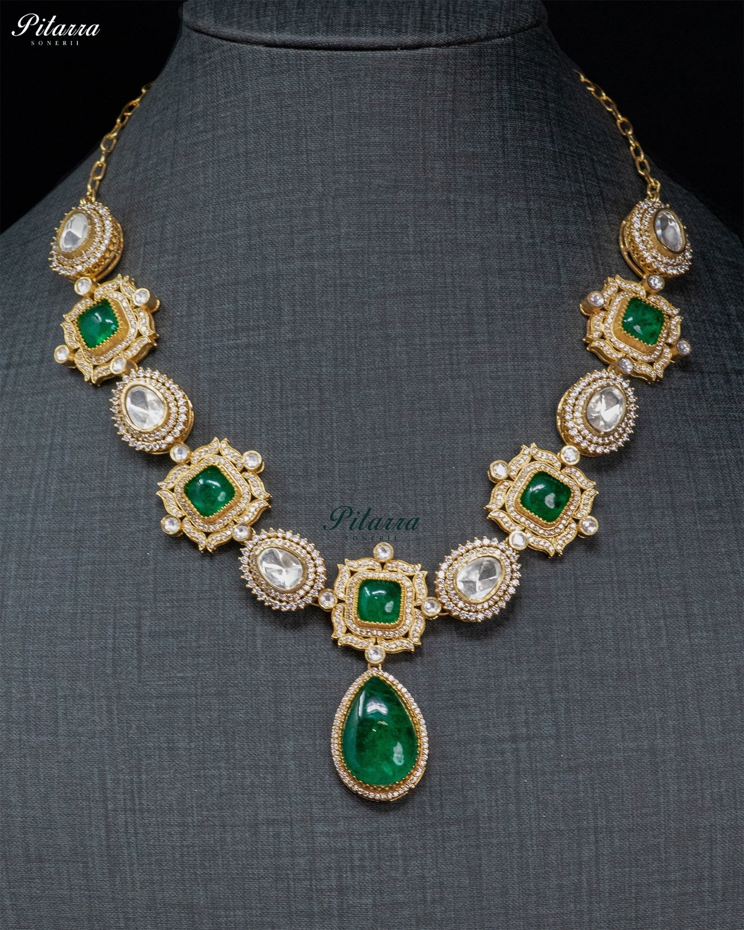 Green Teardrop Kundan Necklace Set