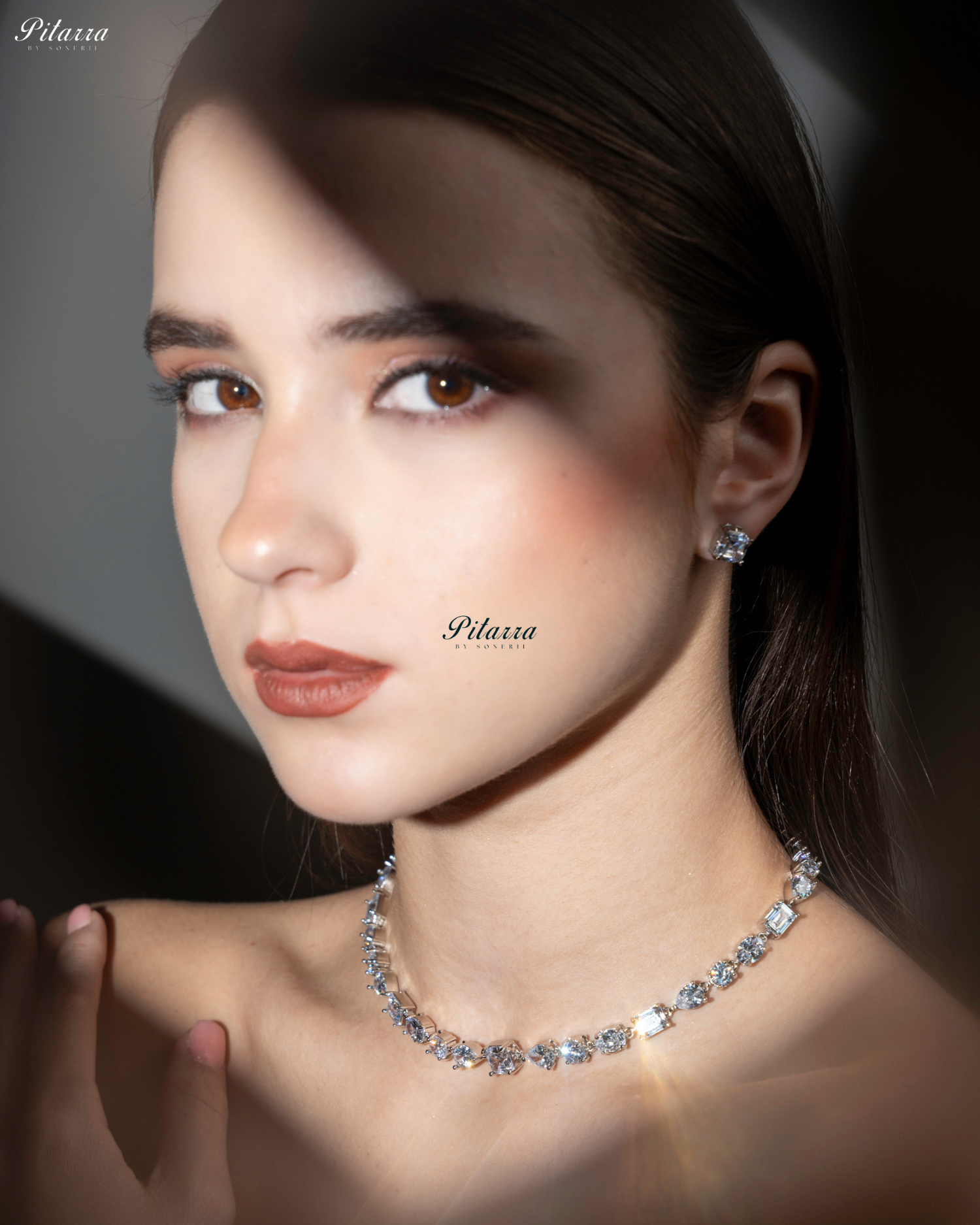 Small White Crystal Cubic Zircone Choker Set