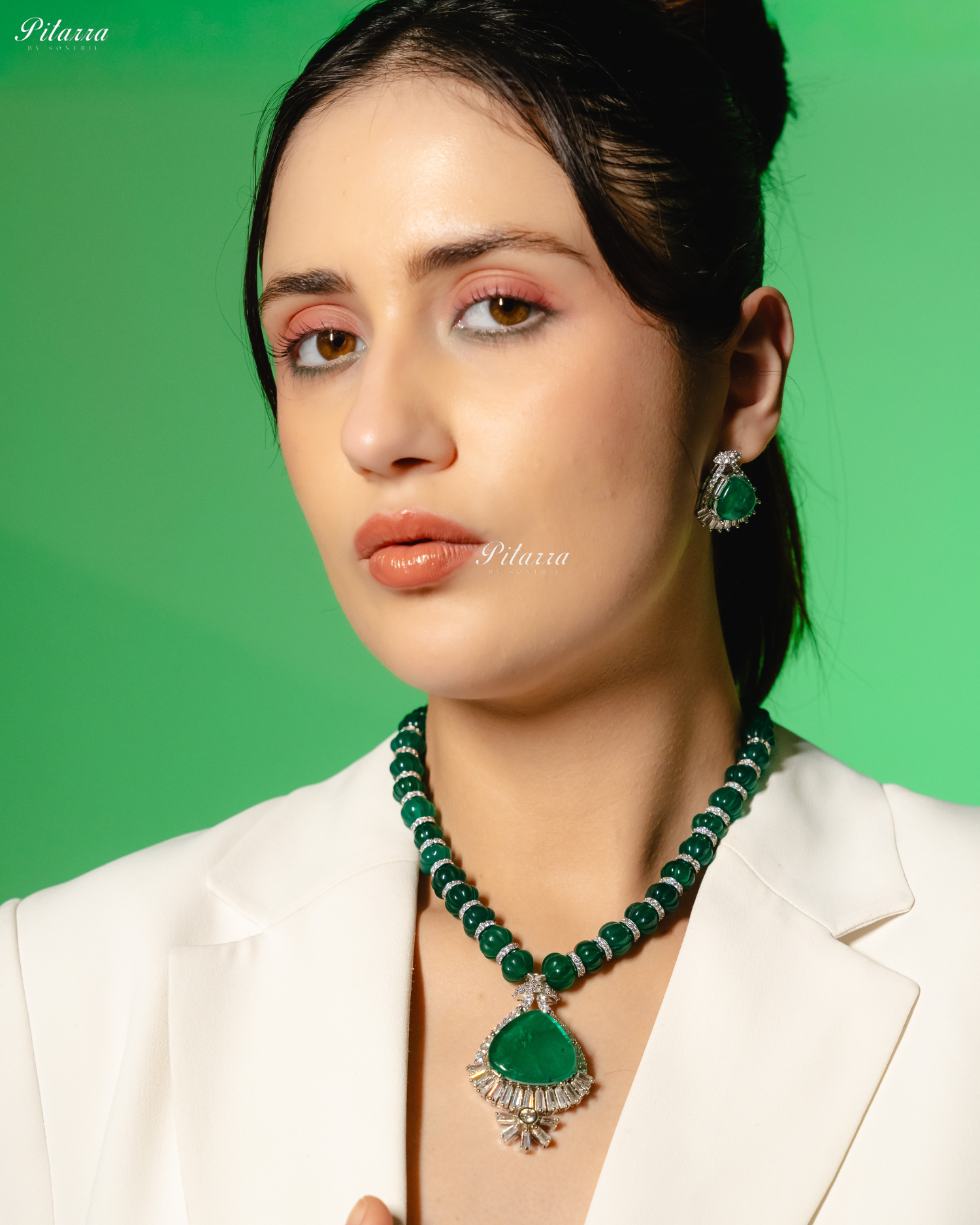 Emerald Stone Emerald Cultured Pearl Pendent Necklace Set