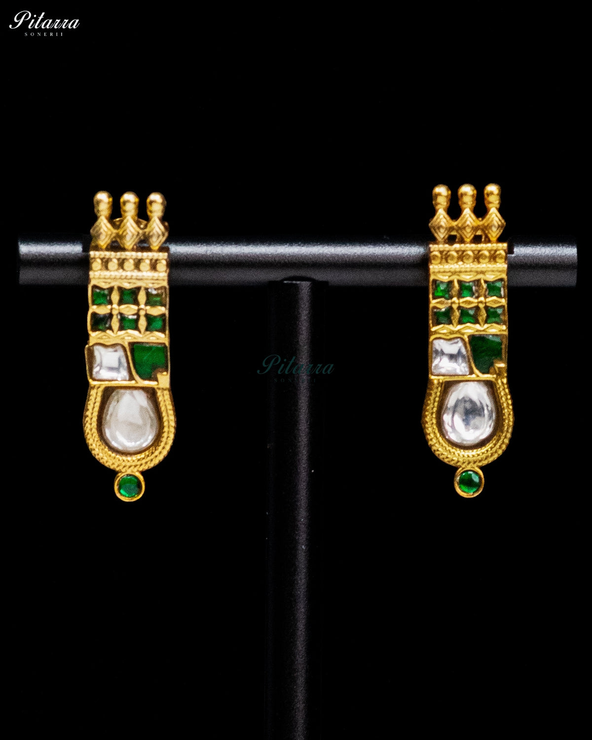 Green & White Kundan Choker Necklace Set