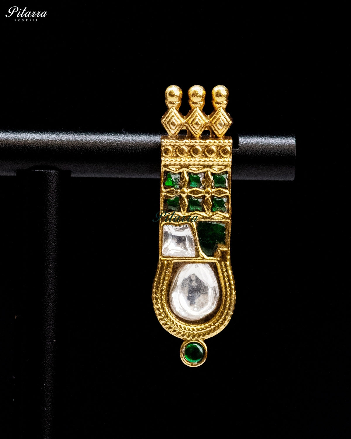 Green & White Kundan Choker Necklace Set