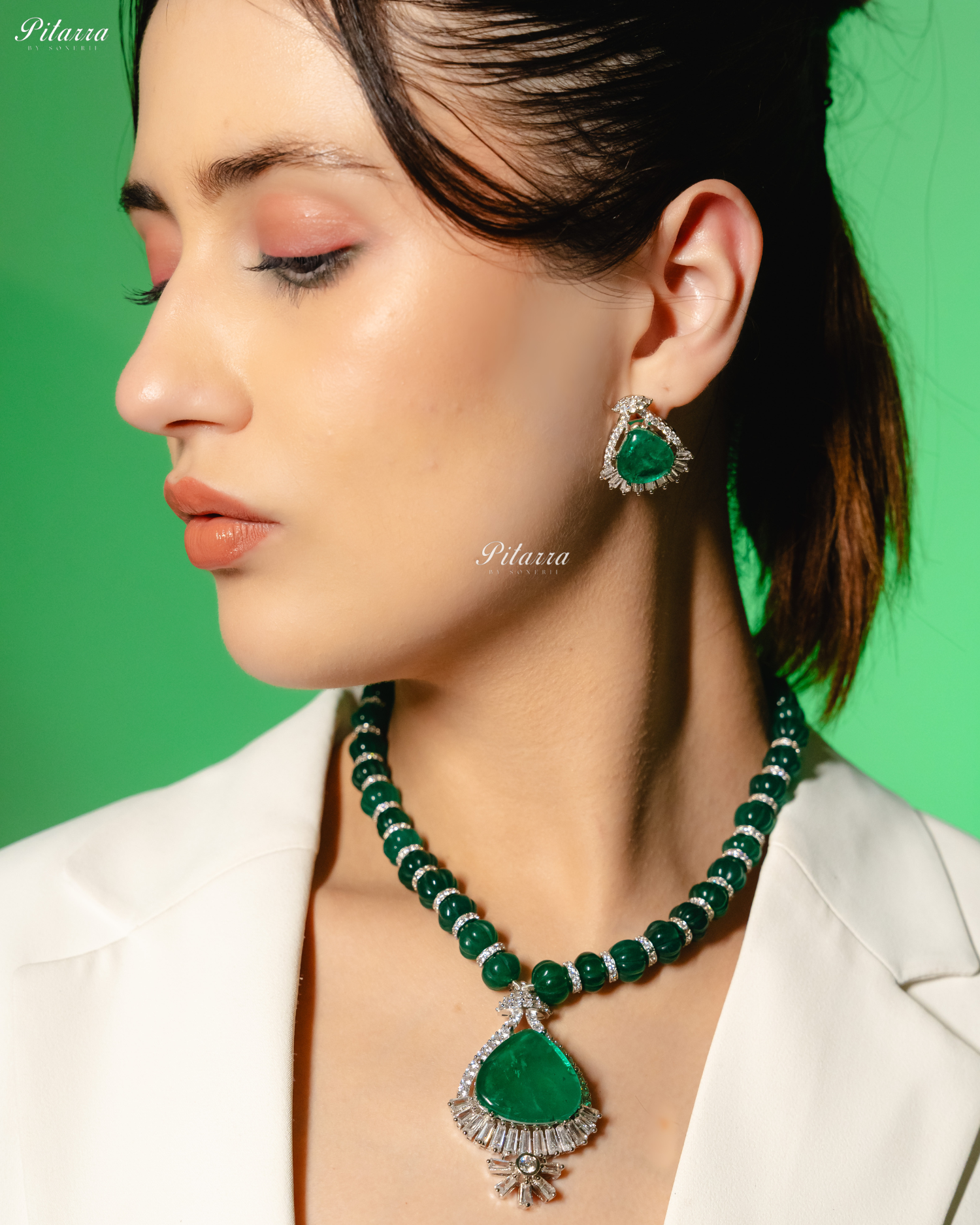 Emerald Stone Emerald Cultured Pearl Pendent Necklace Set