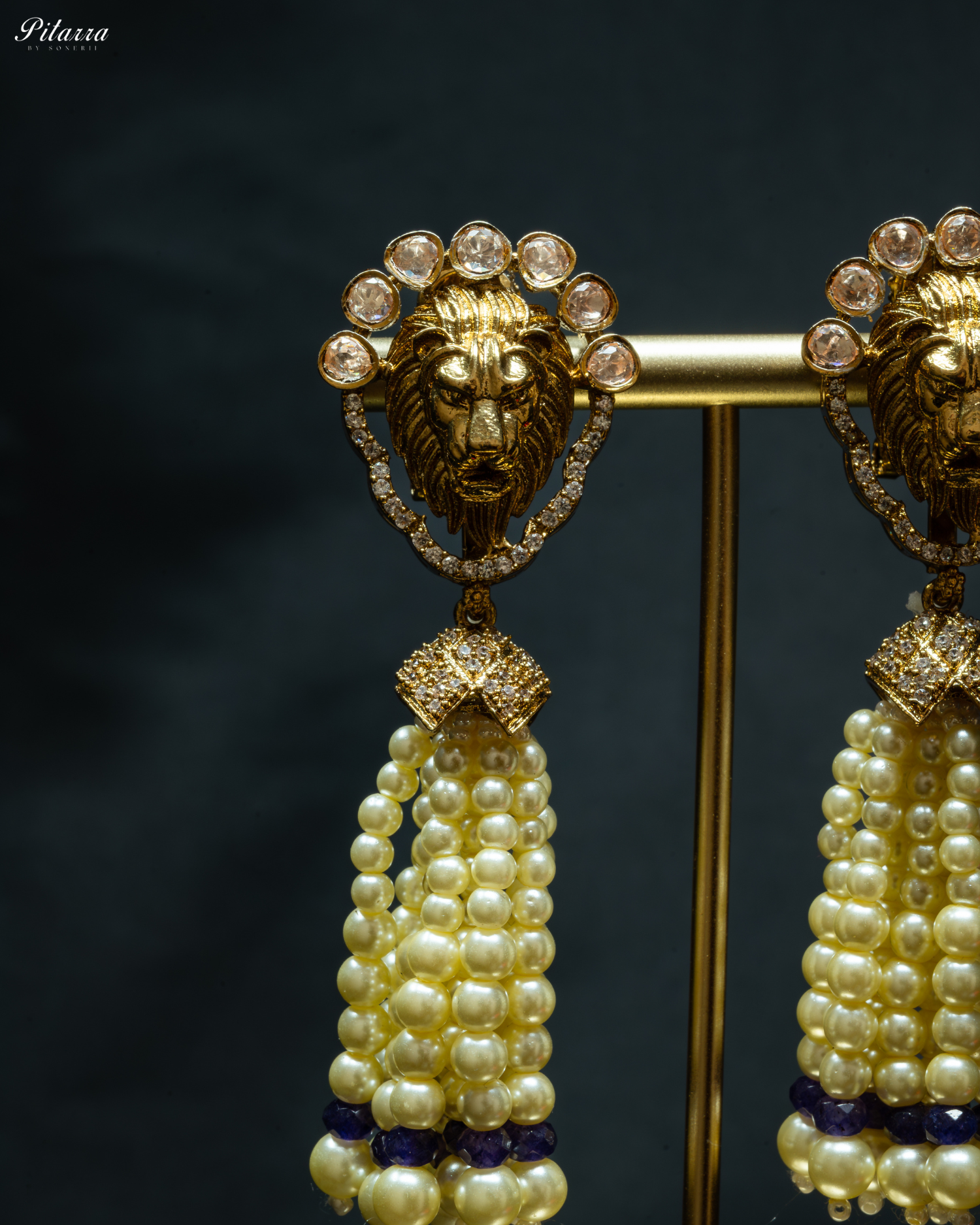 Blue Polki Kundan Pendant Necklace Set_Zoom Earrings