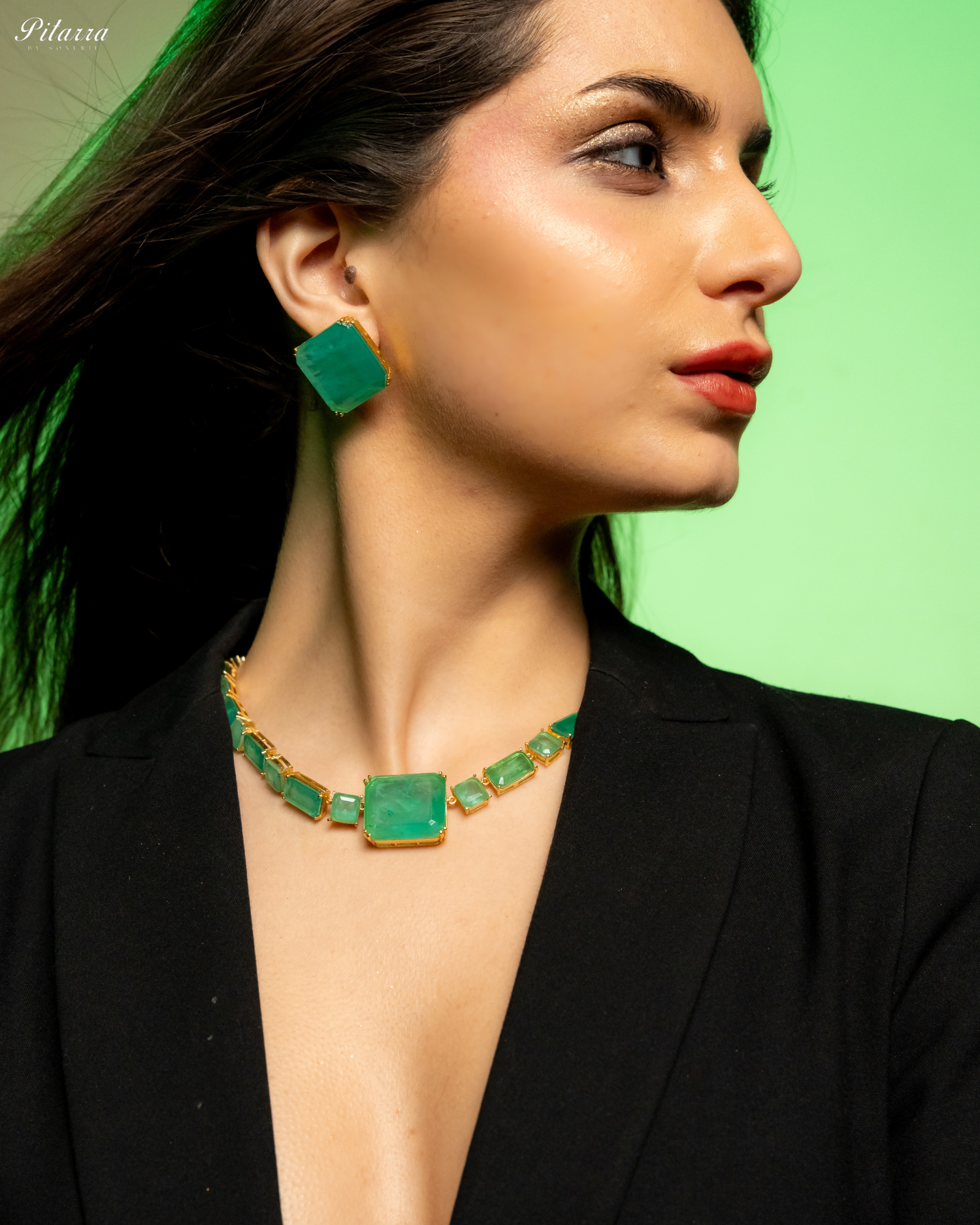 Classic Square Green CZ Necklace Set_Right Angle