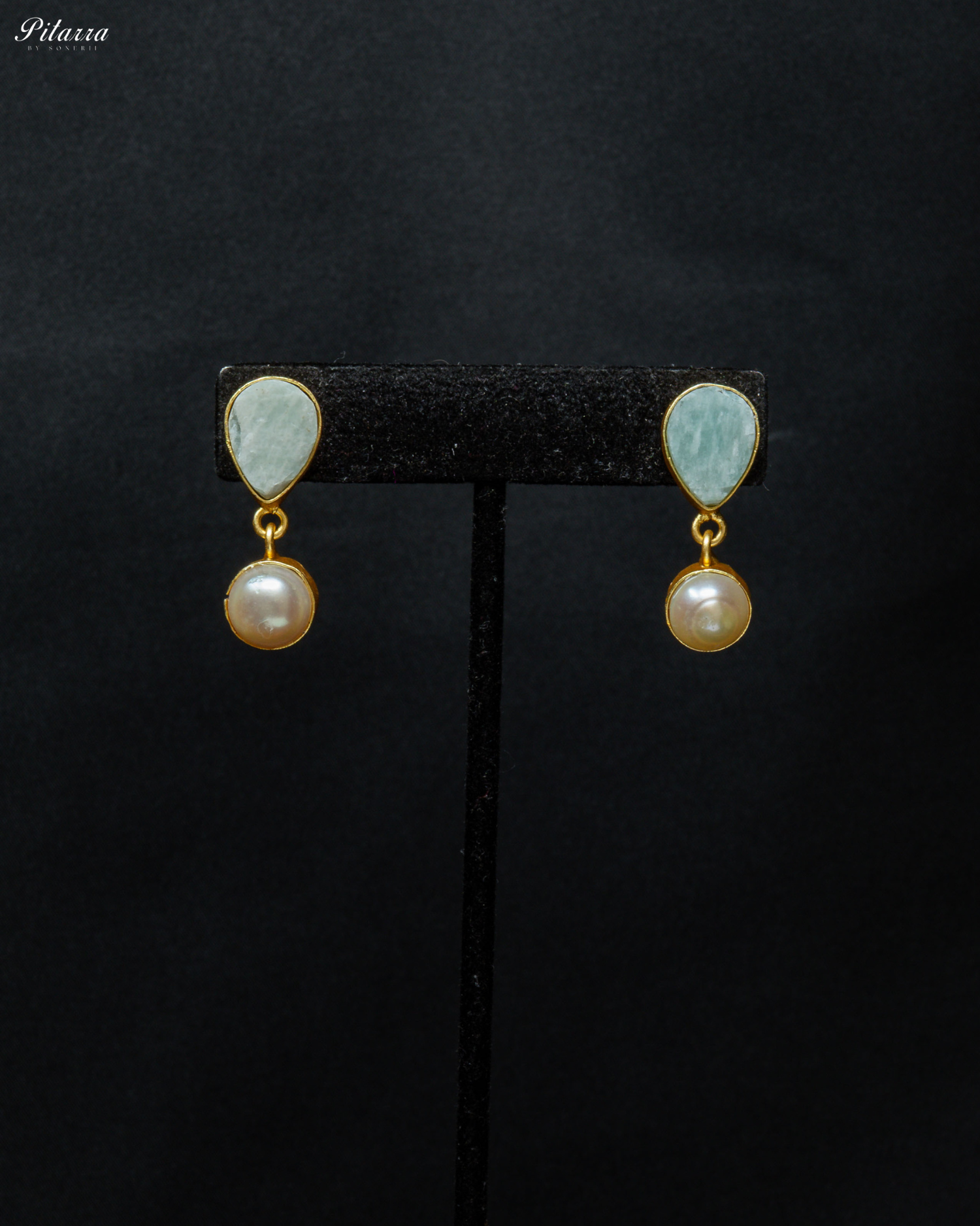 Gold Finish Green Stone Kundan Necklace Set_Earrings