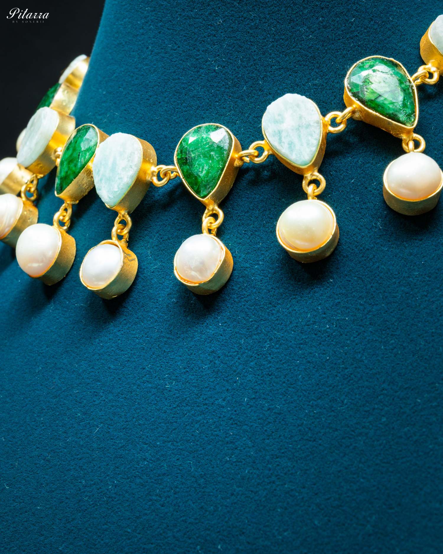 Gold Finish Green Stone Kundan Necklace Set_Zoom Angle