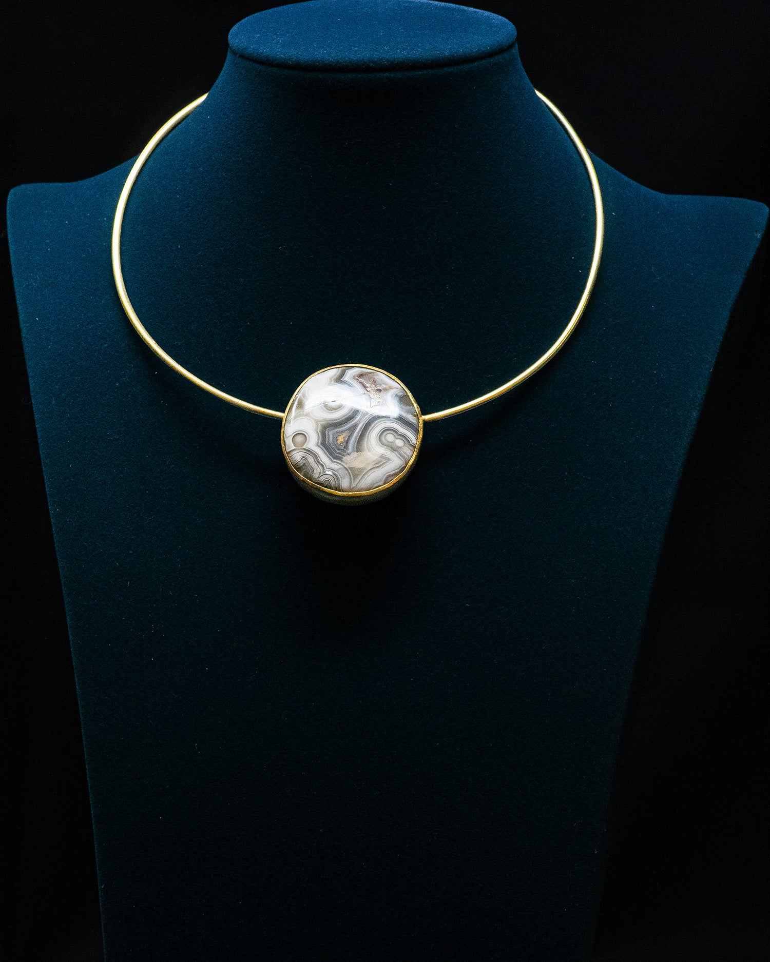 Gold Plated Handcrafted Round Stone Collar Pendant