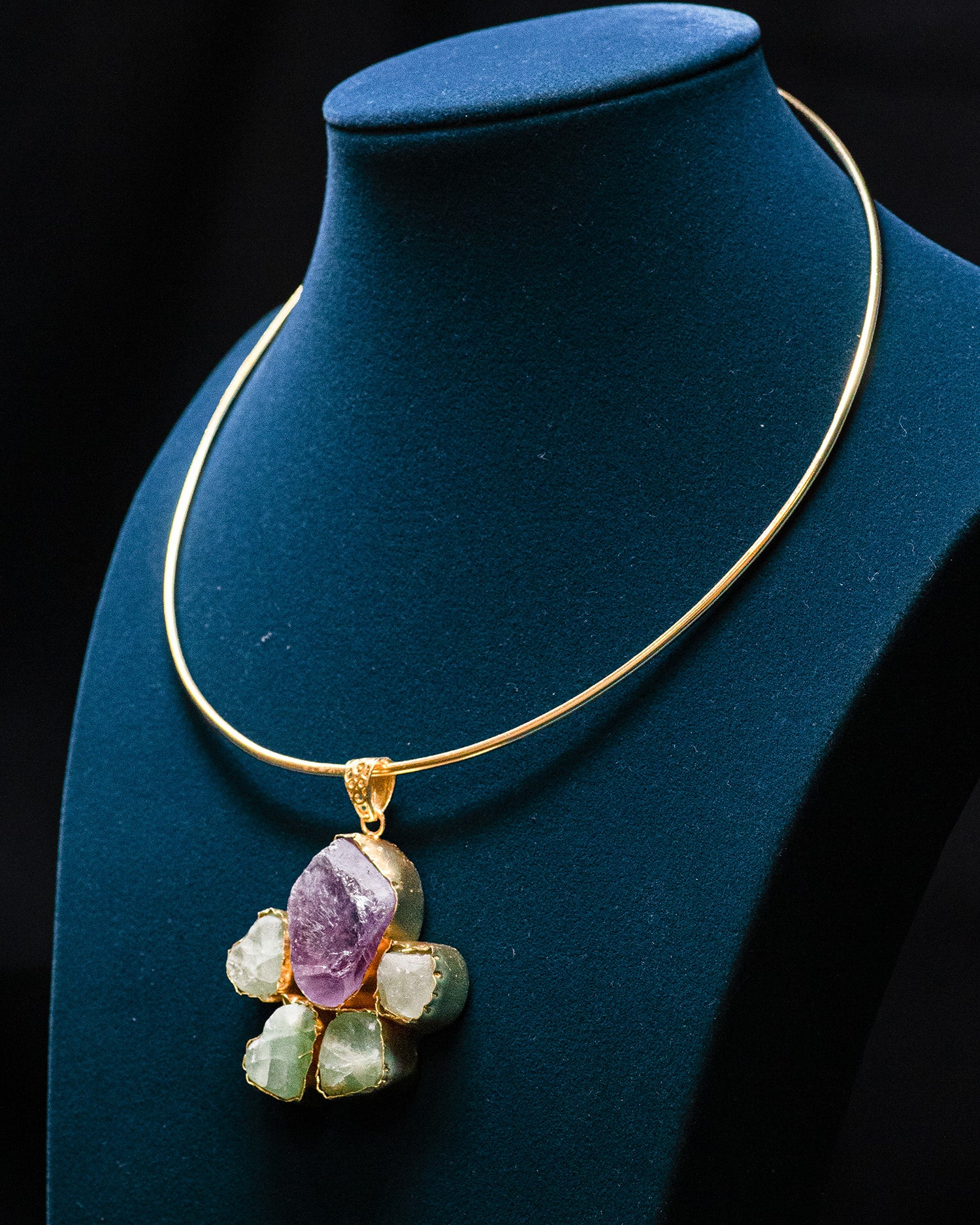 Gold Plated Purple Raw Stone Collar Pendant Set