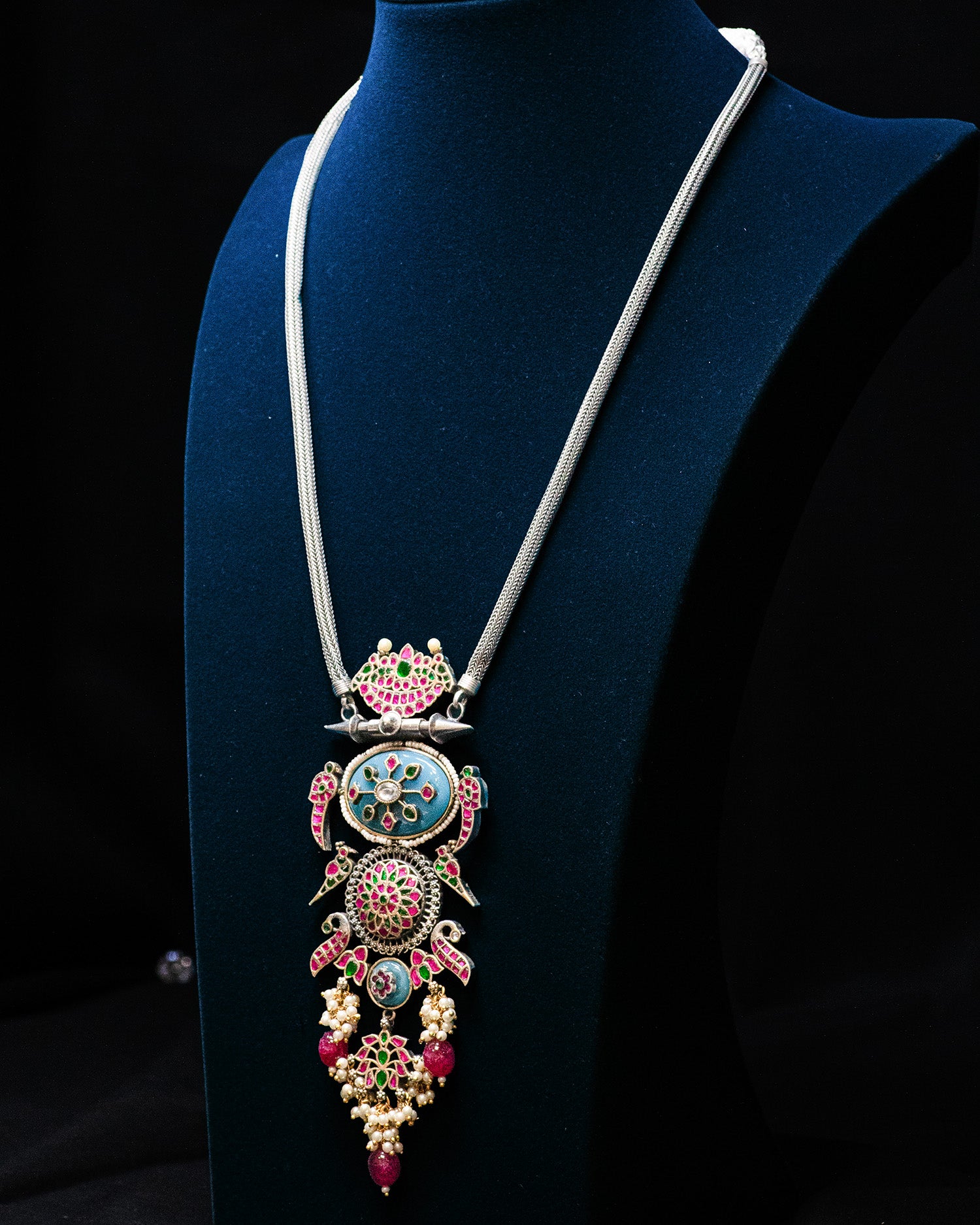 Round Chain Bird Design Turquoise Stone Silver Look Alike Pendant Set