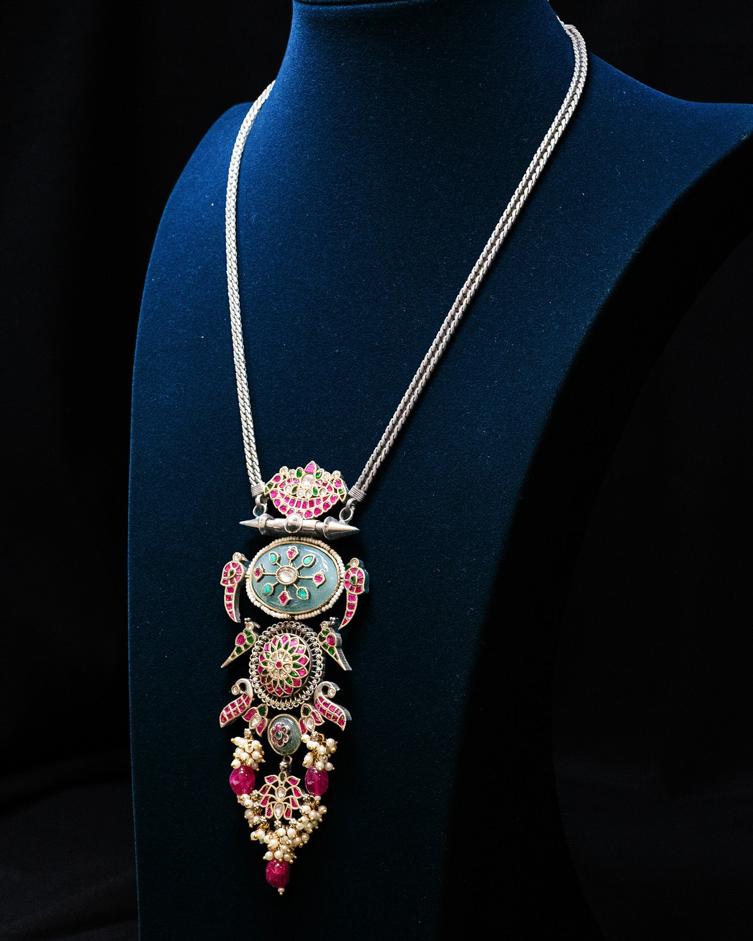 Round Chain Bird Design Blue Stone Silver Look Alike Pendant Set