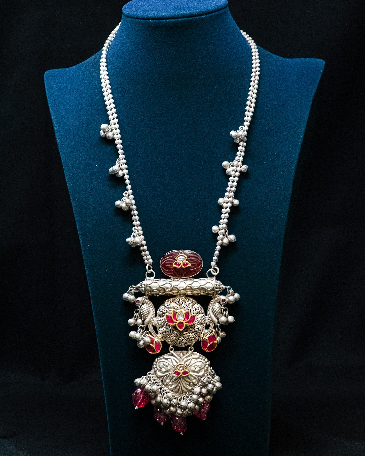 Red Stone Red Pearl Antique Long Silver Look Alike Necklace Set