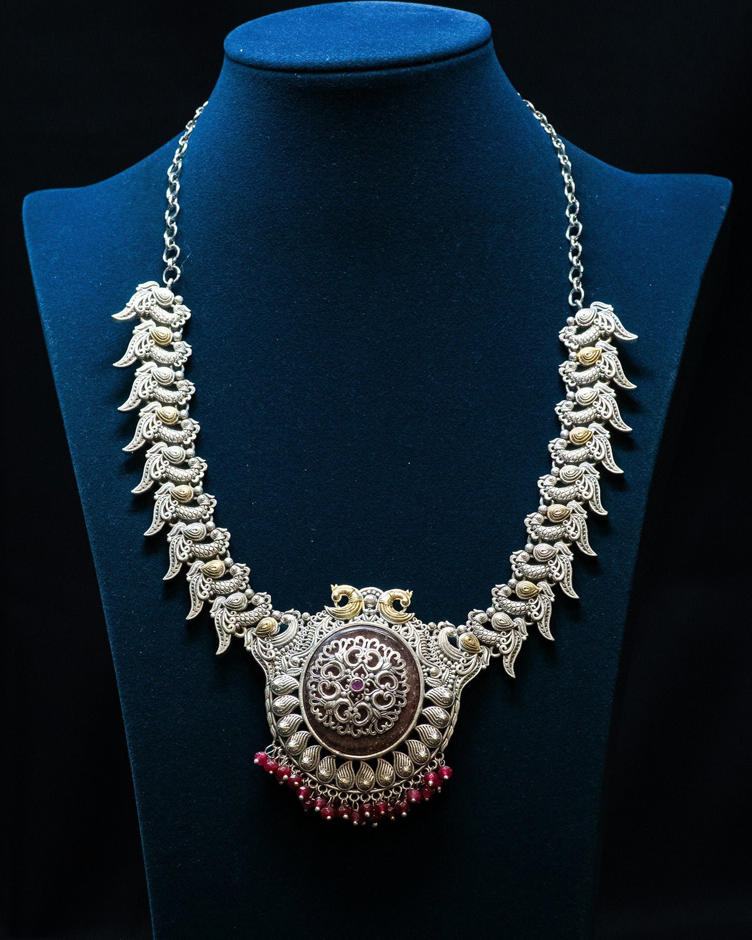 Brown Stone Pink Beads Peacock String Silver Look Alike Necklace Set