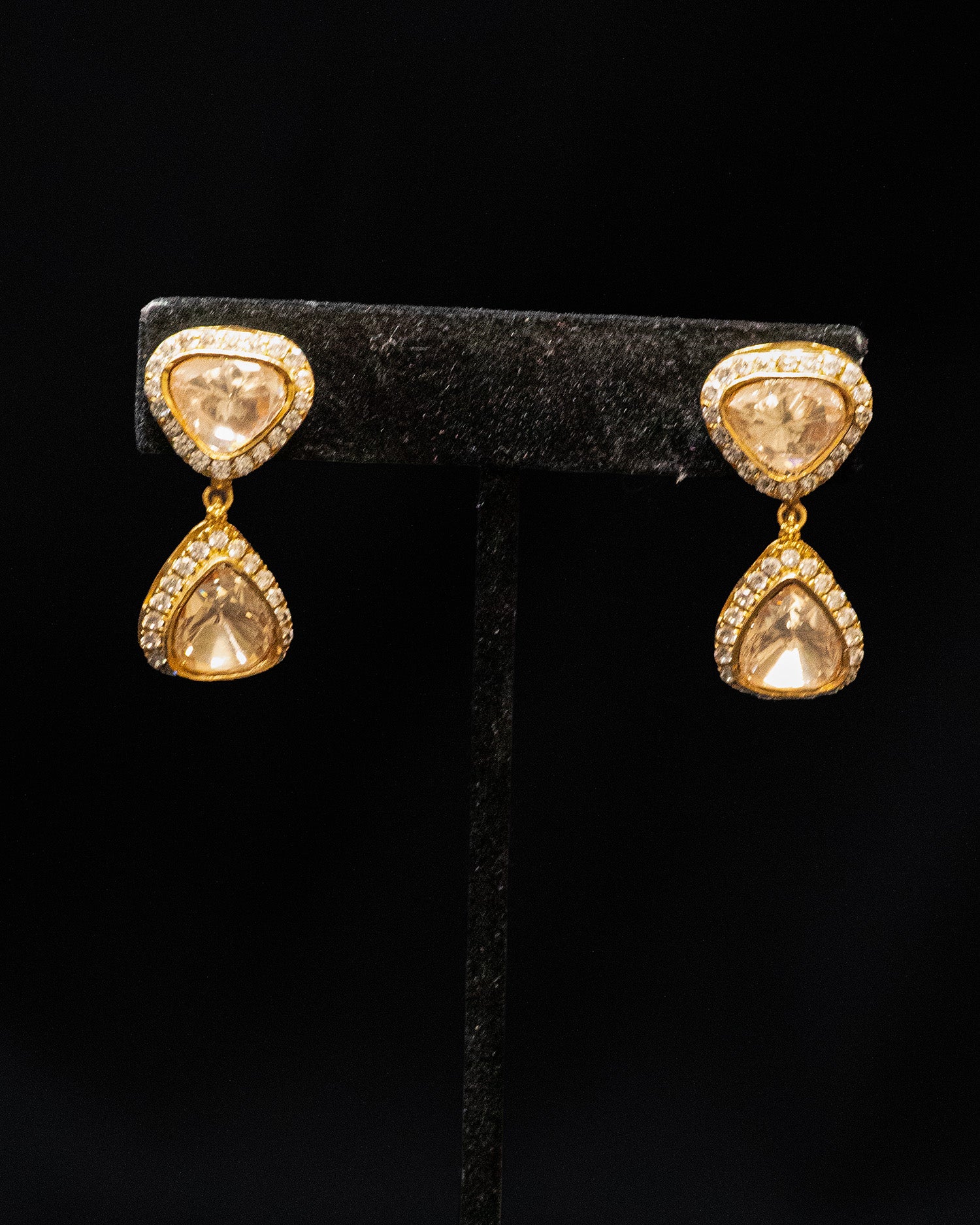 Golden Finish Uncut Stones Polki Kundan Necklace Set