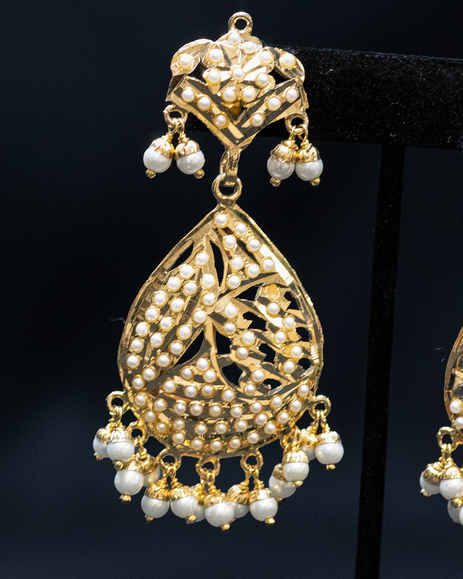 Golden Flora Motif Multi Layer Kundan Necklace Set