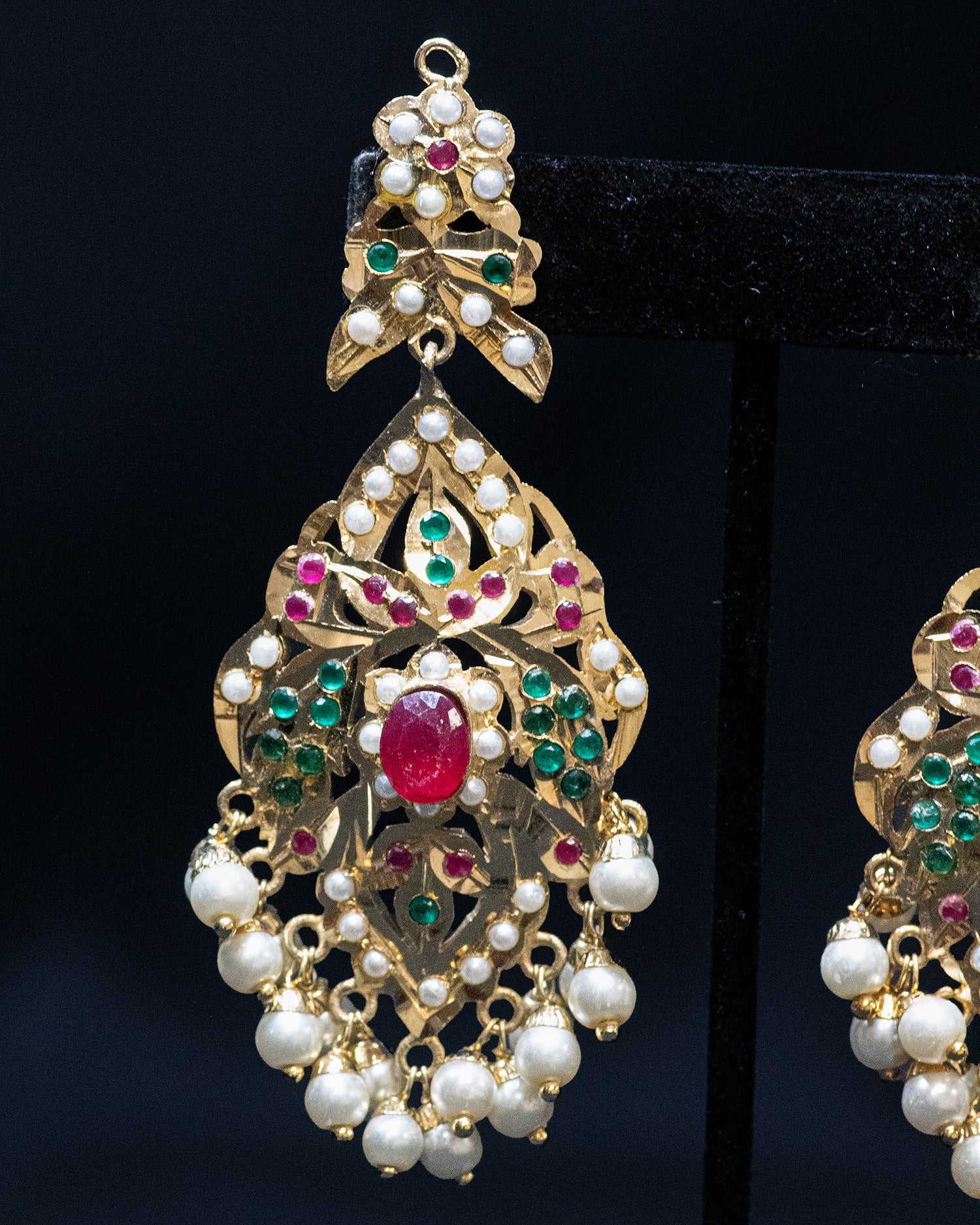 Multilayer Beads Red and Red Unique Kundan Necklace Set