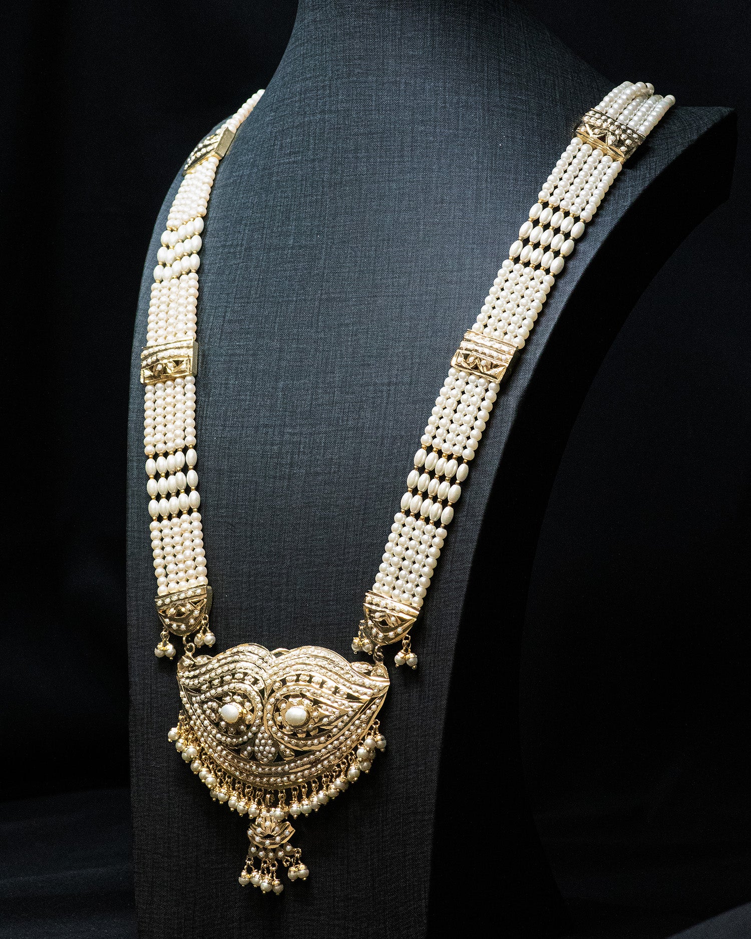 Multilayer Beads White Pearl Leaf Design Kundan Necklace Set