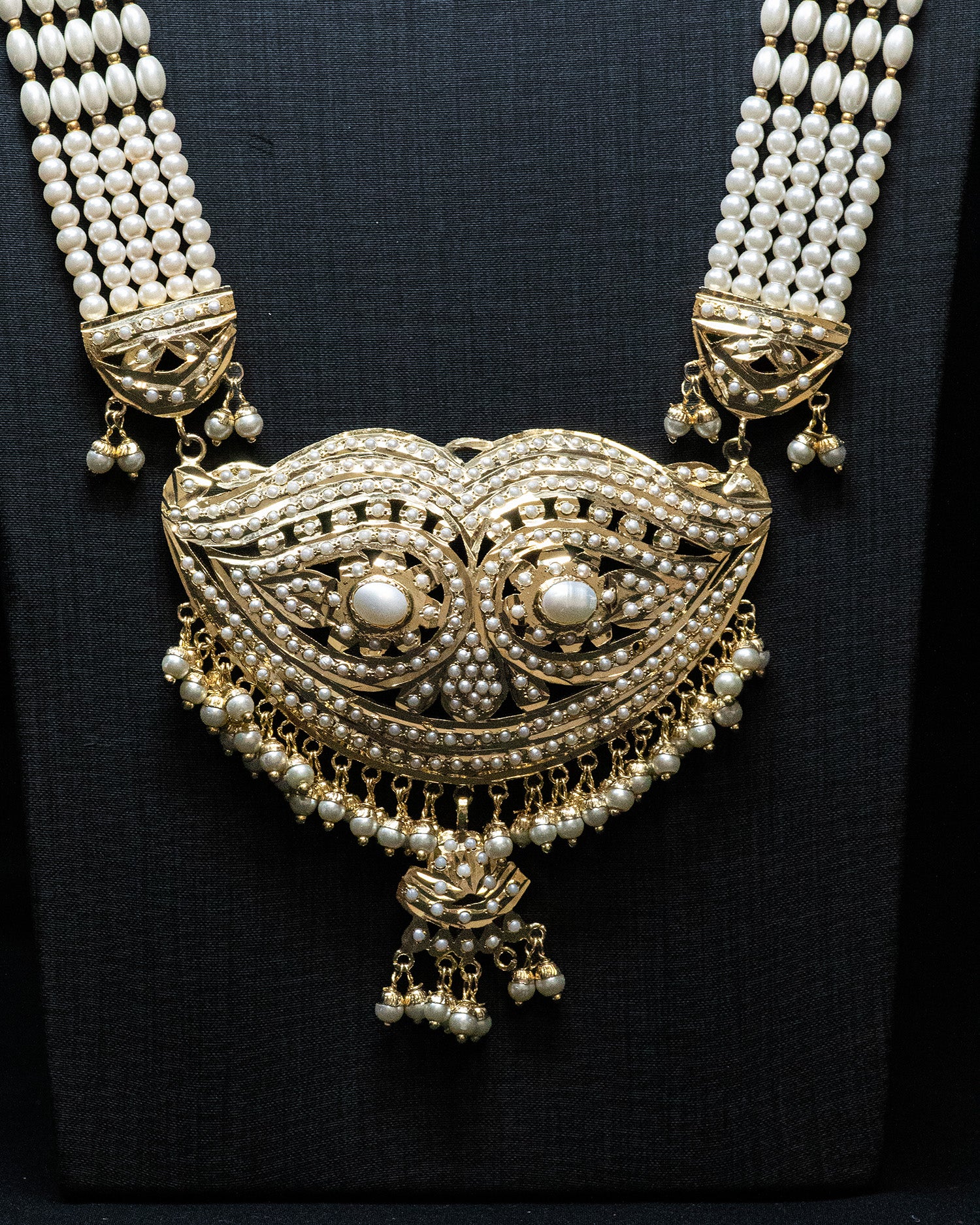 Multilayer Beads White Pearl Leaf Design Kundan Necklace Set