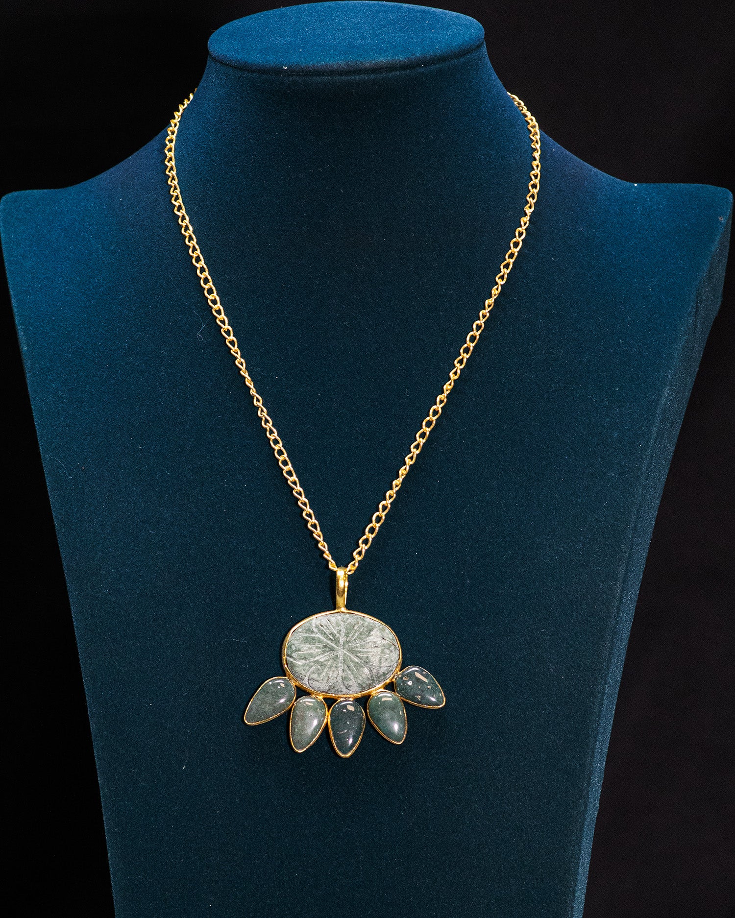 Grey Raw Stone Dark Drops Pendant Necklace