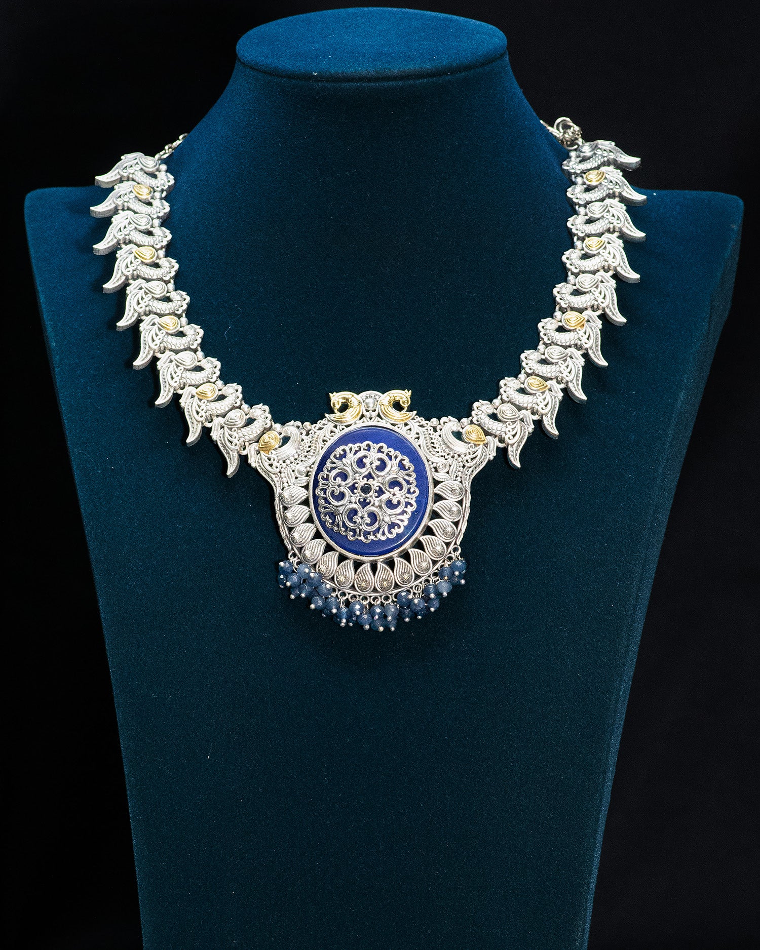 Blue Stone Blue Beads Peacock String Silver Look Alike Necklace Set