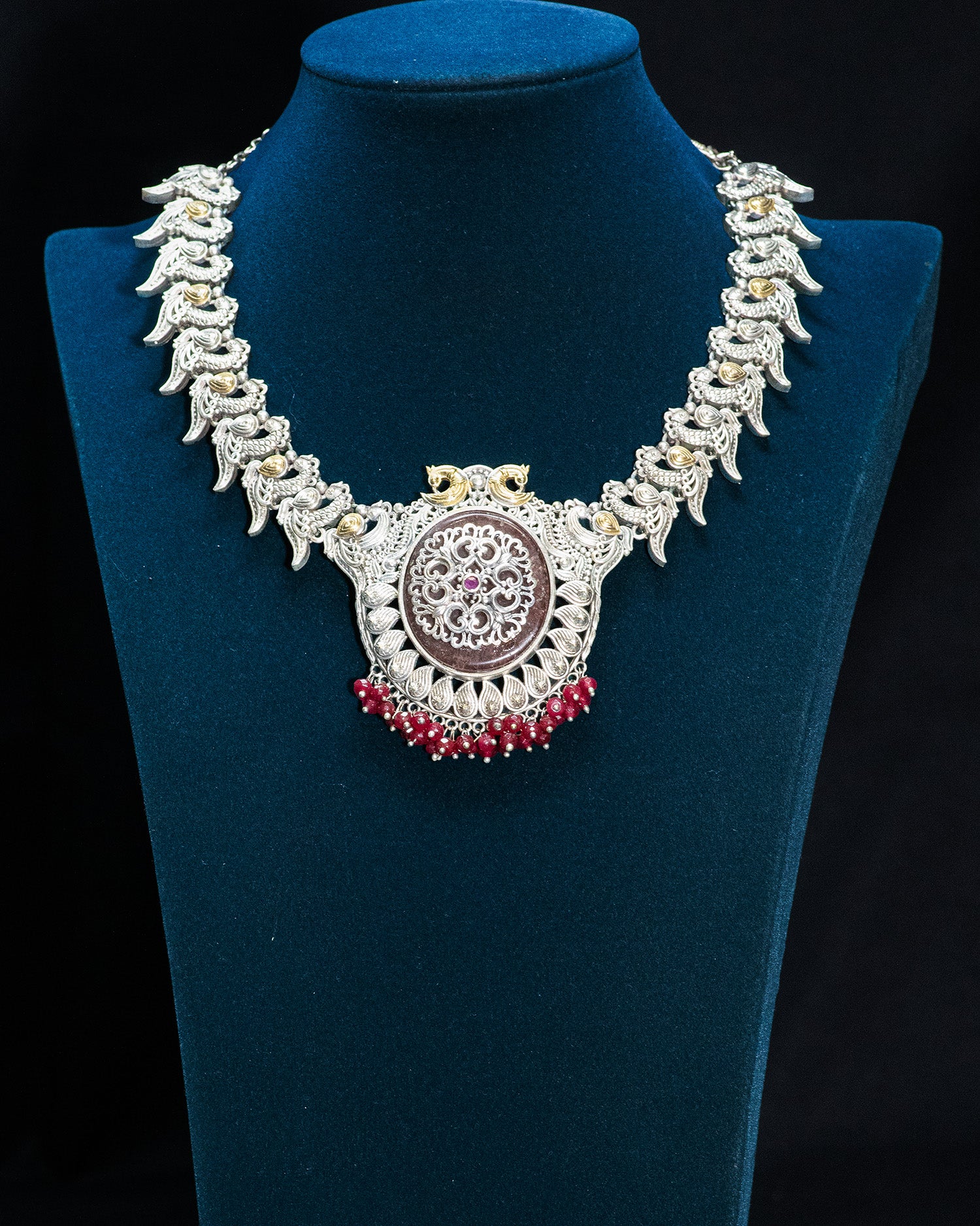 Brown Stone Pink Beads Peacock String Silver Look Alike Necklace Set