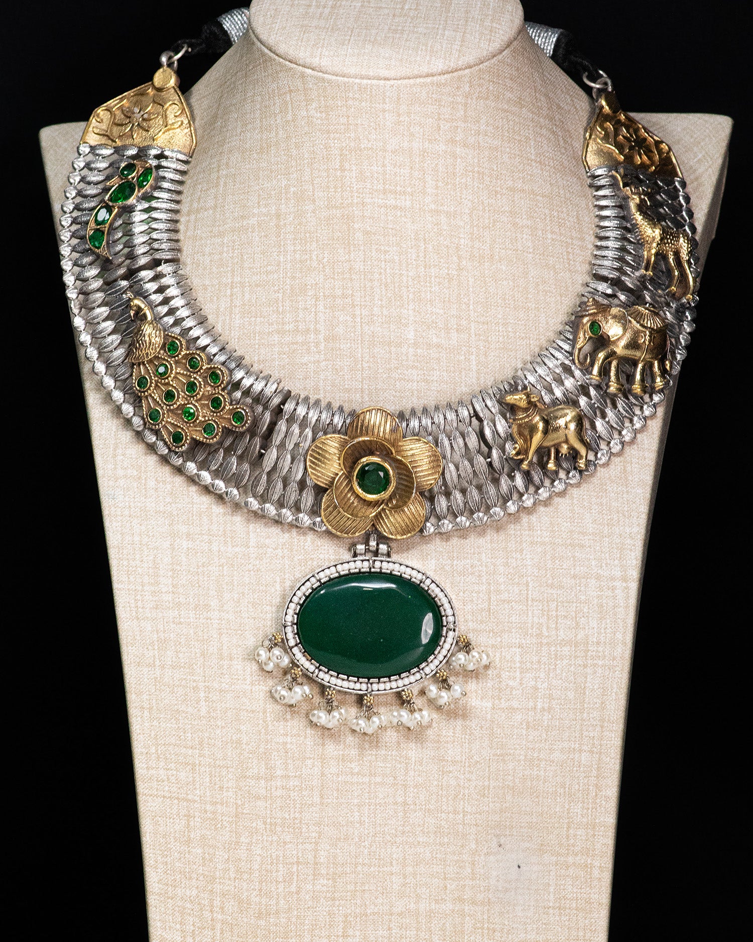 Royal Heritage Green Stone Silver Look Alike Statement Necklace Set