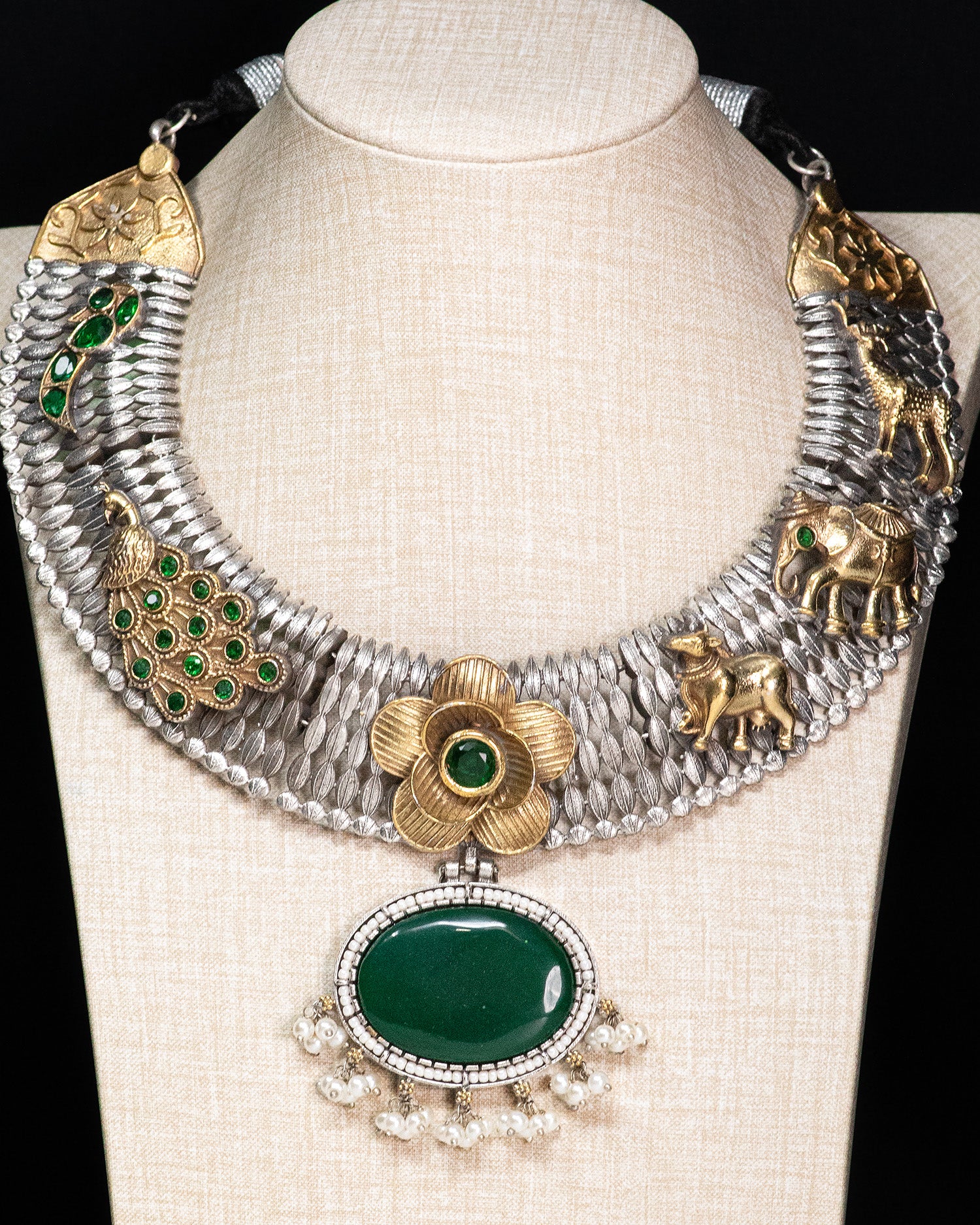 Royal Heritage Green Stone Silver Look Alike Statement Necklace Set