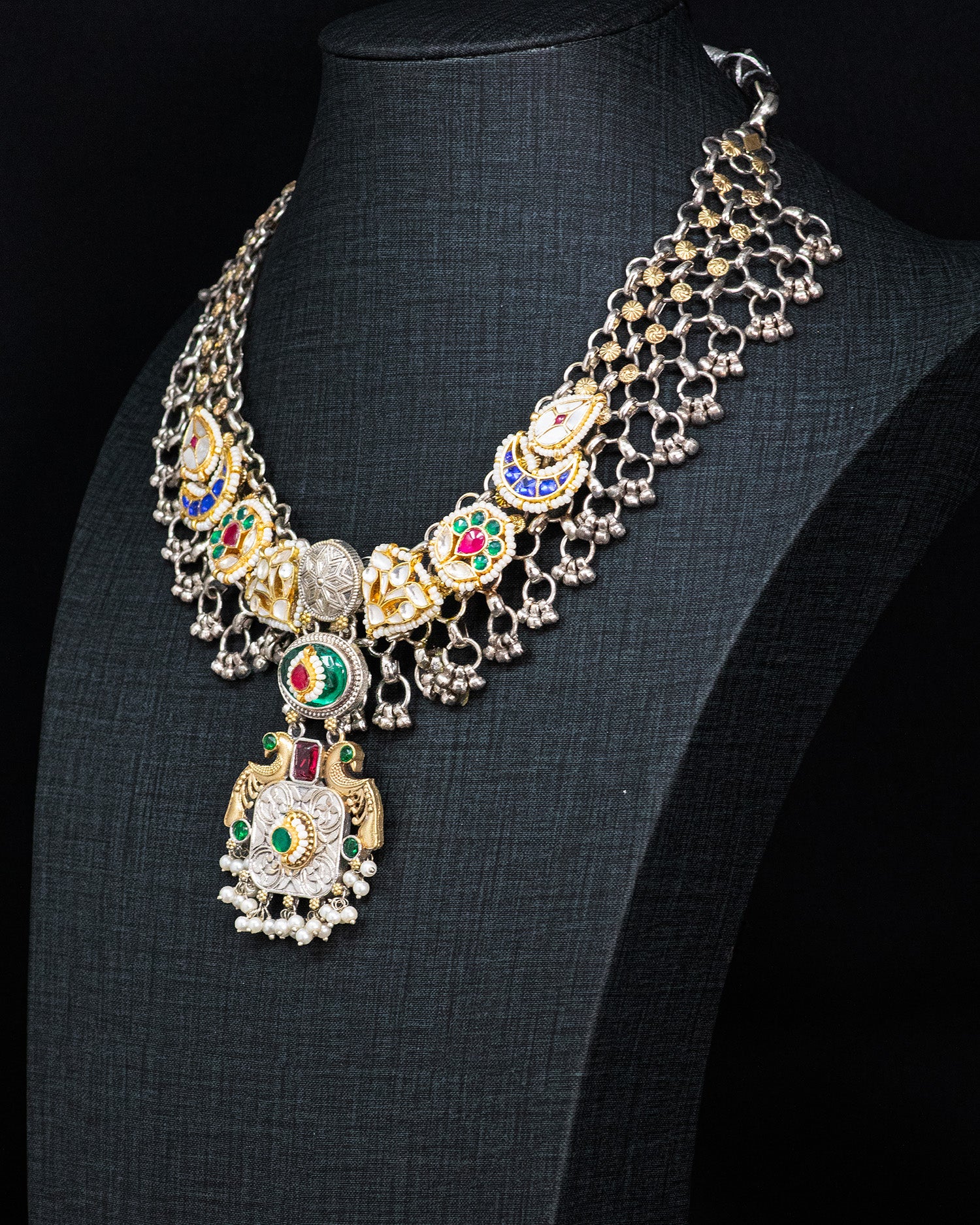 Royal Heritage Silver Look Alike Necklace Set