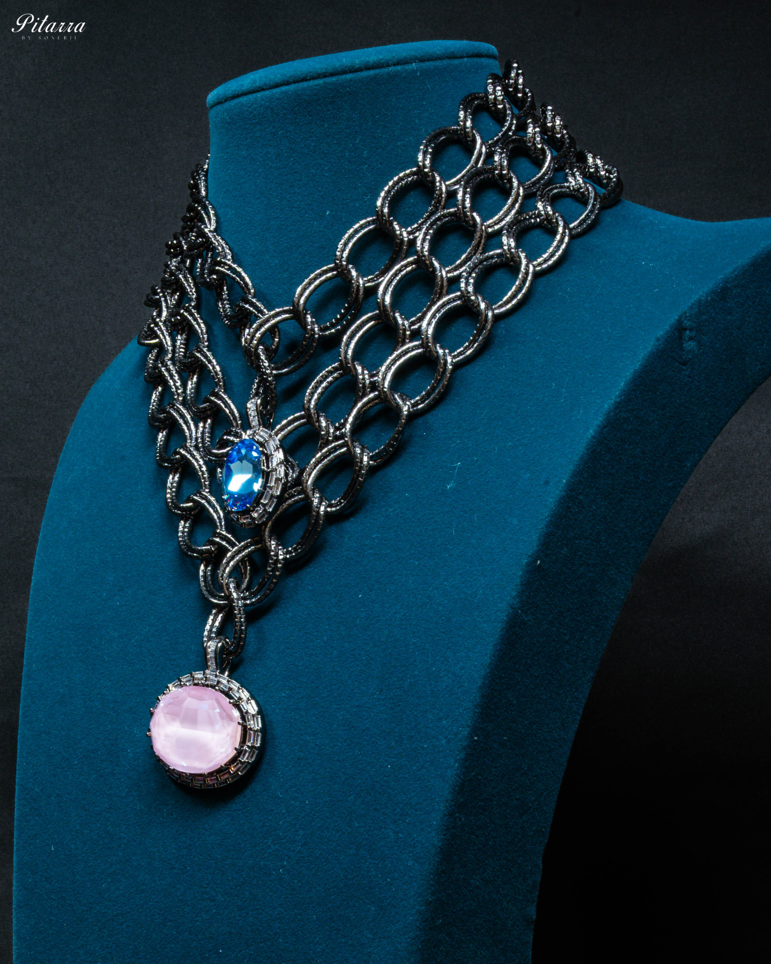 Mauve Statement Pendant Chain Choker_Side Angle