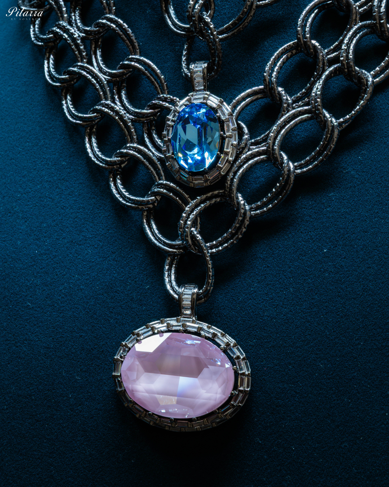 Mauve Statement Pendant Chain Choker_Zoom Angle