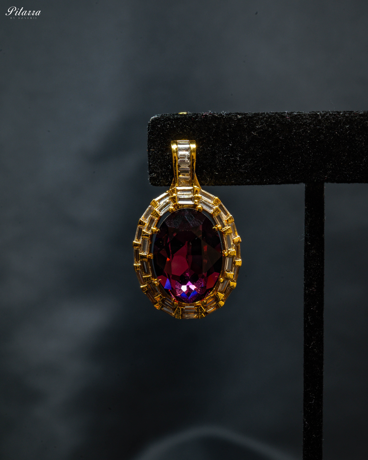 Purple Statement Pendant Golden Chain Choker_Zoom Earrings