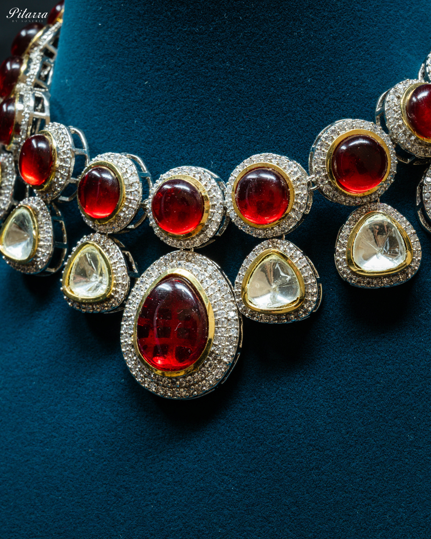 Red and White Drop Stone Traditional Kundan Necklace_Zoom Angle